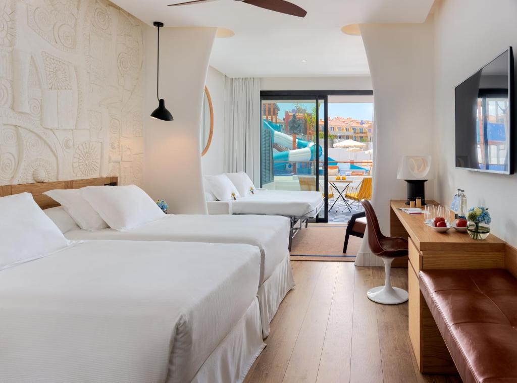 Family Room Sea View