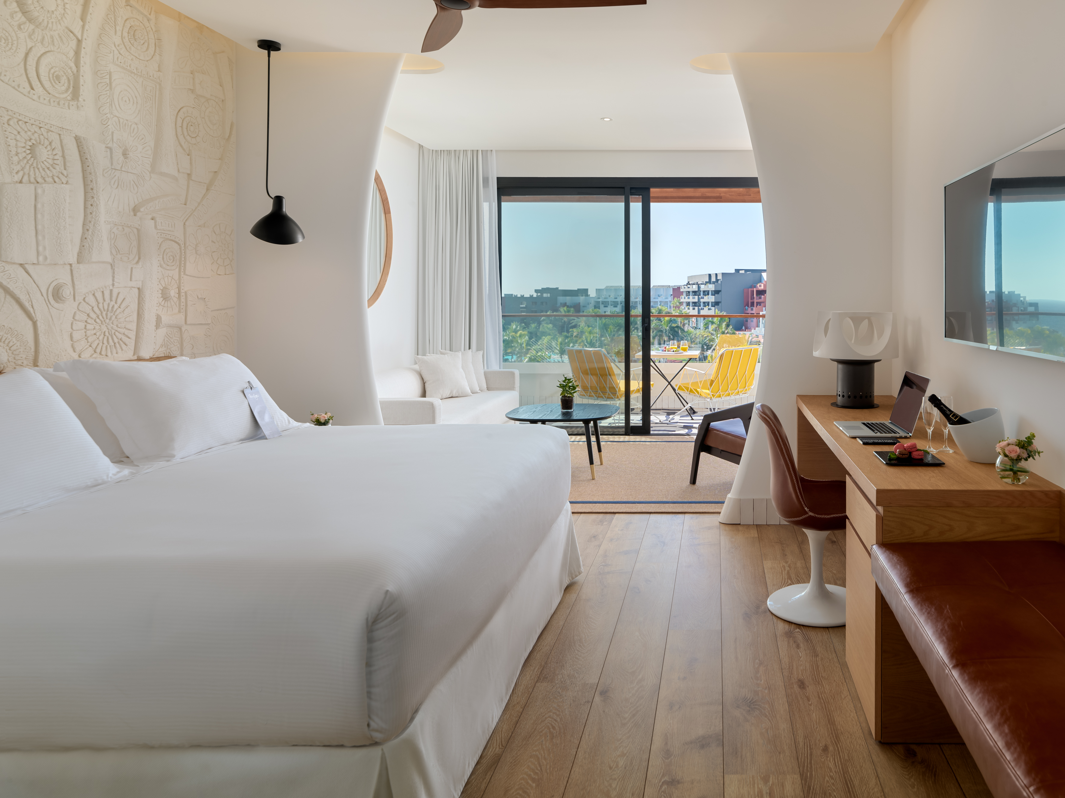 Double or Twin Side Sea View