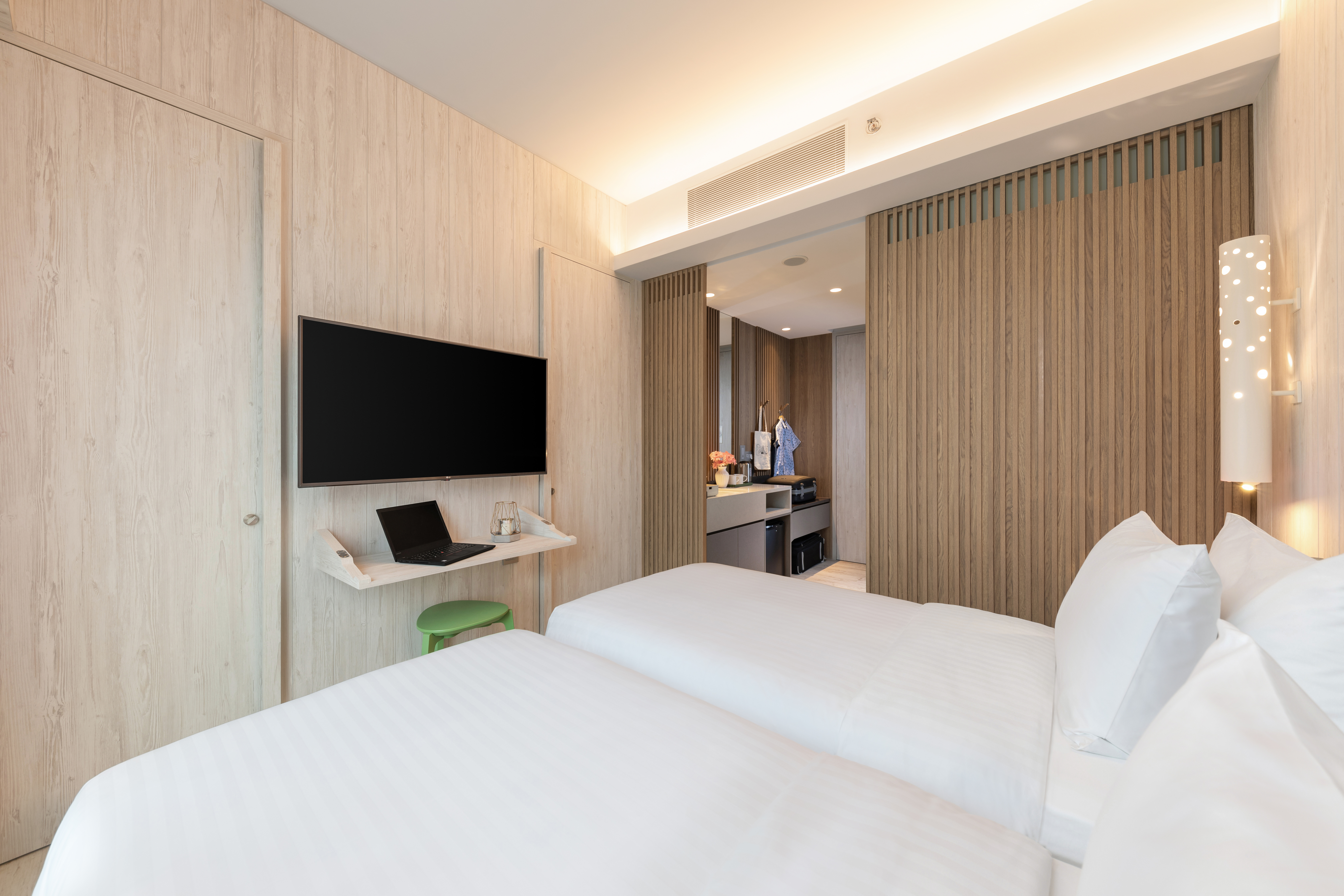 Double or Twin Deluxe Sea View