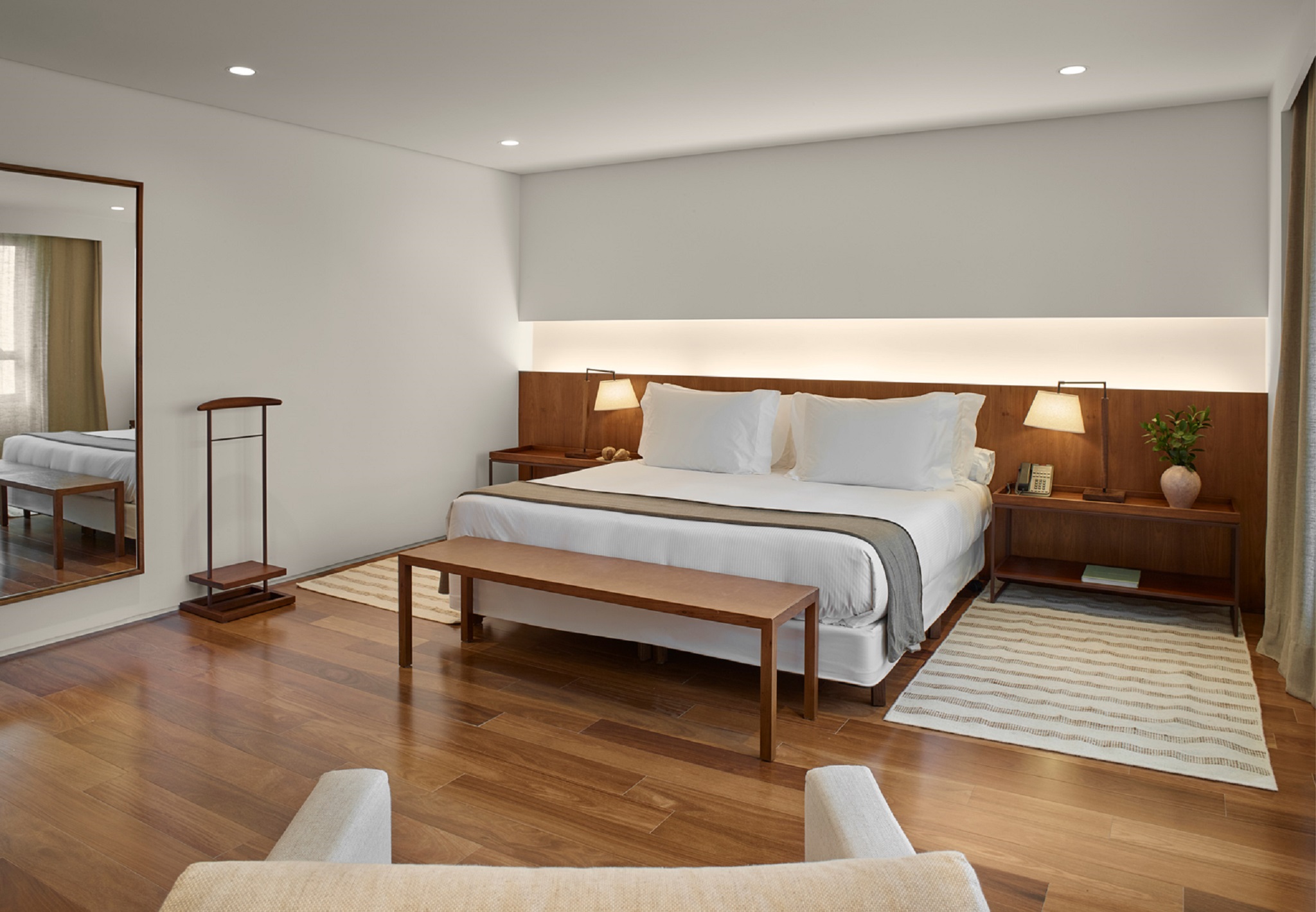 Double Deluxe King Bed