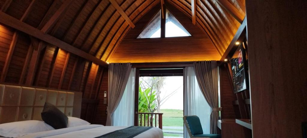 Villa Beach Front with Private Pool