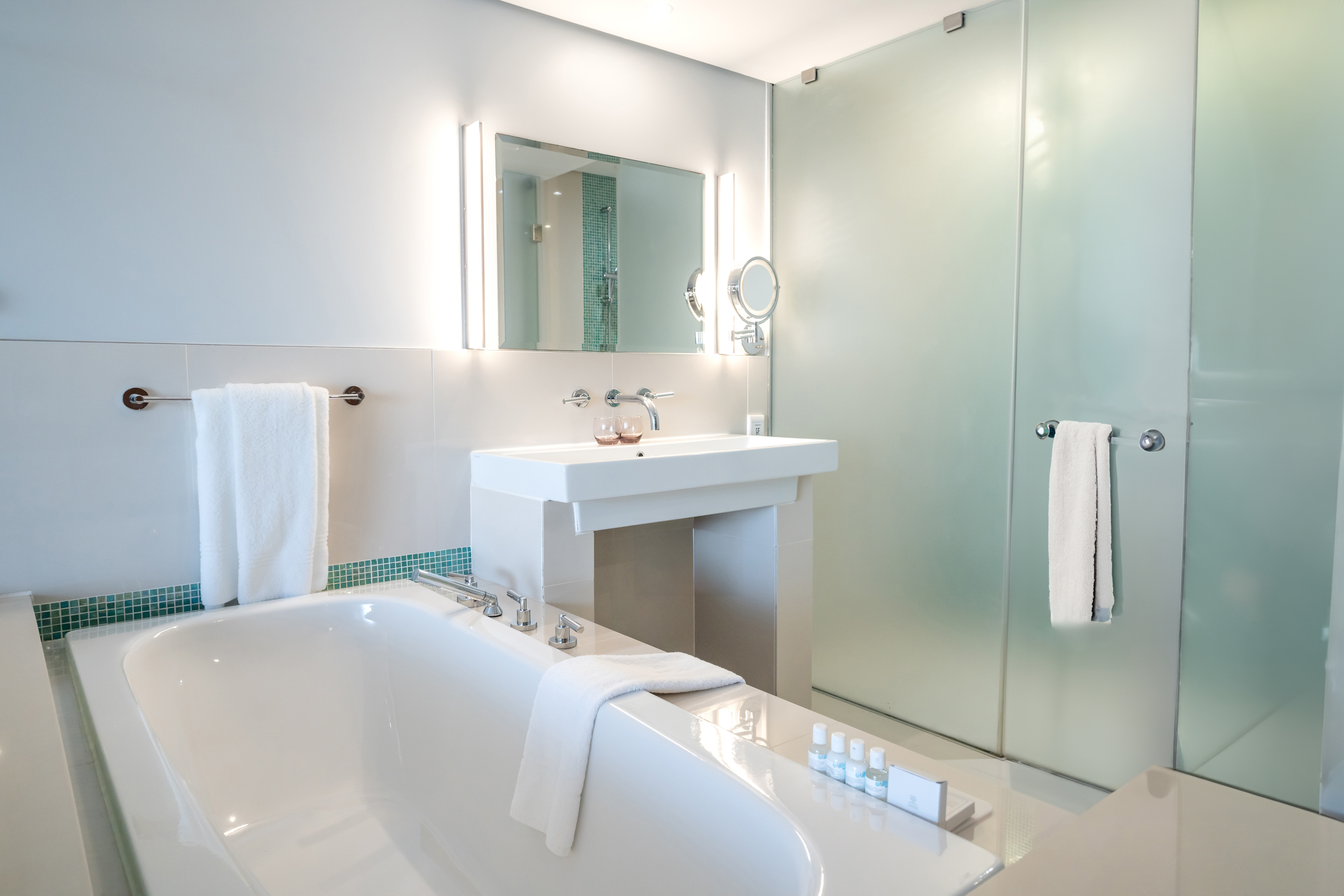 Double Sea View King Bed