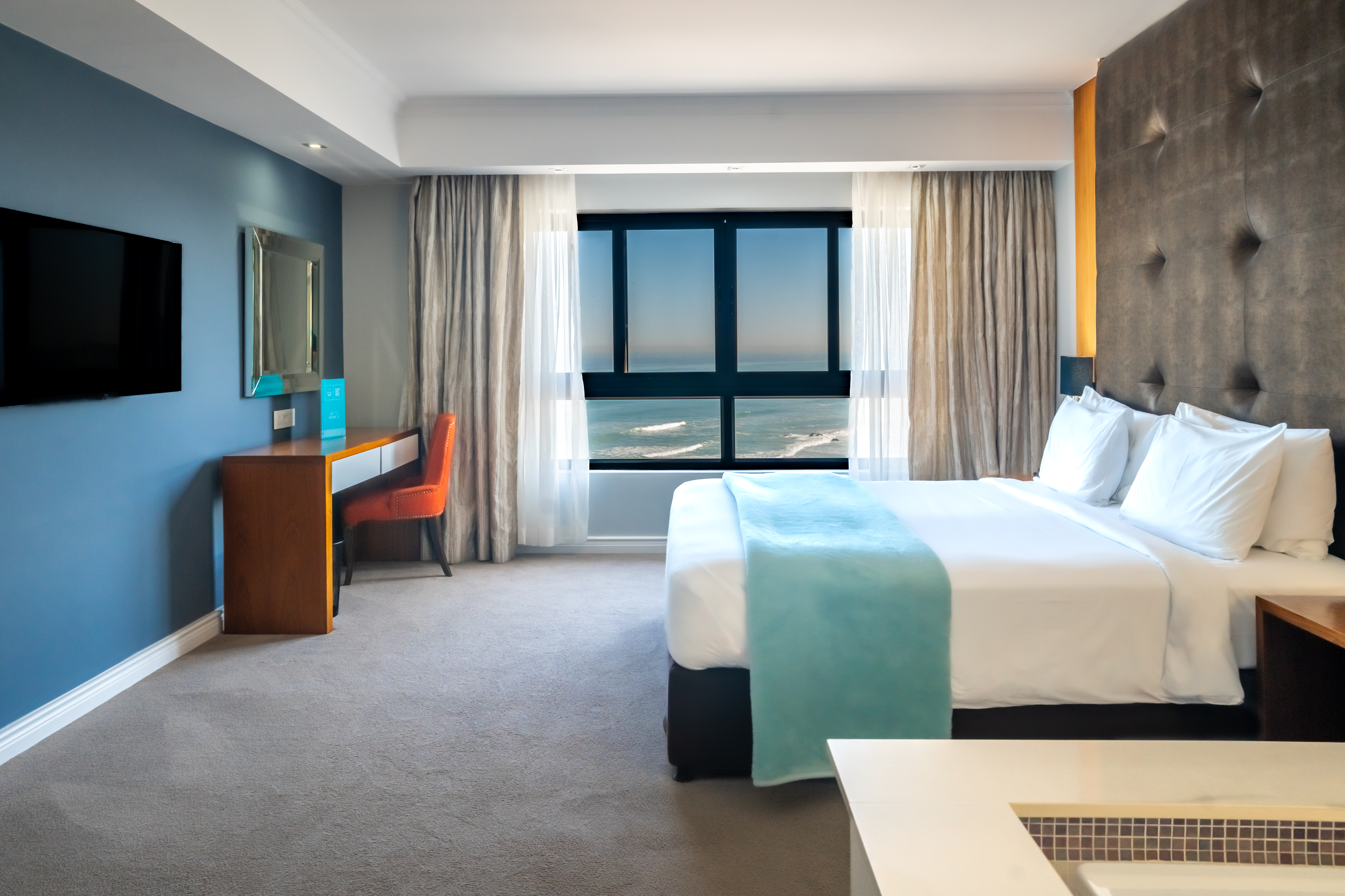 Double Sea View King Bed