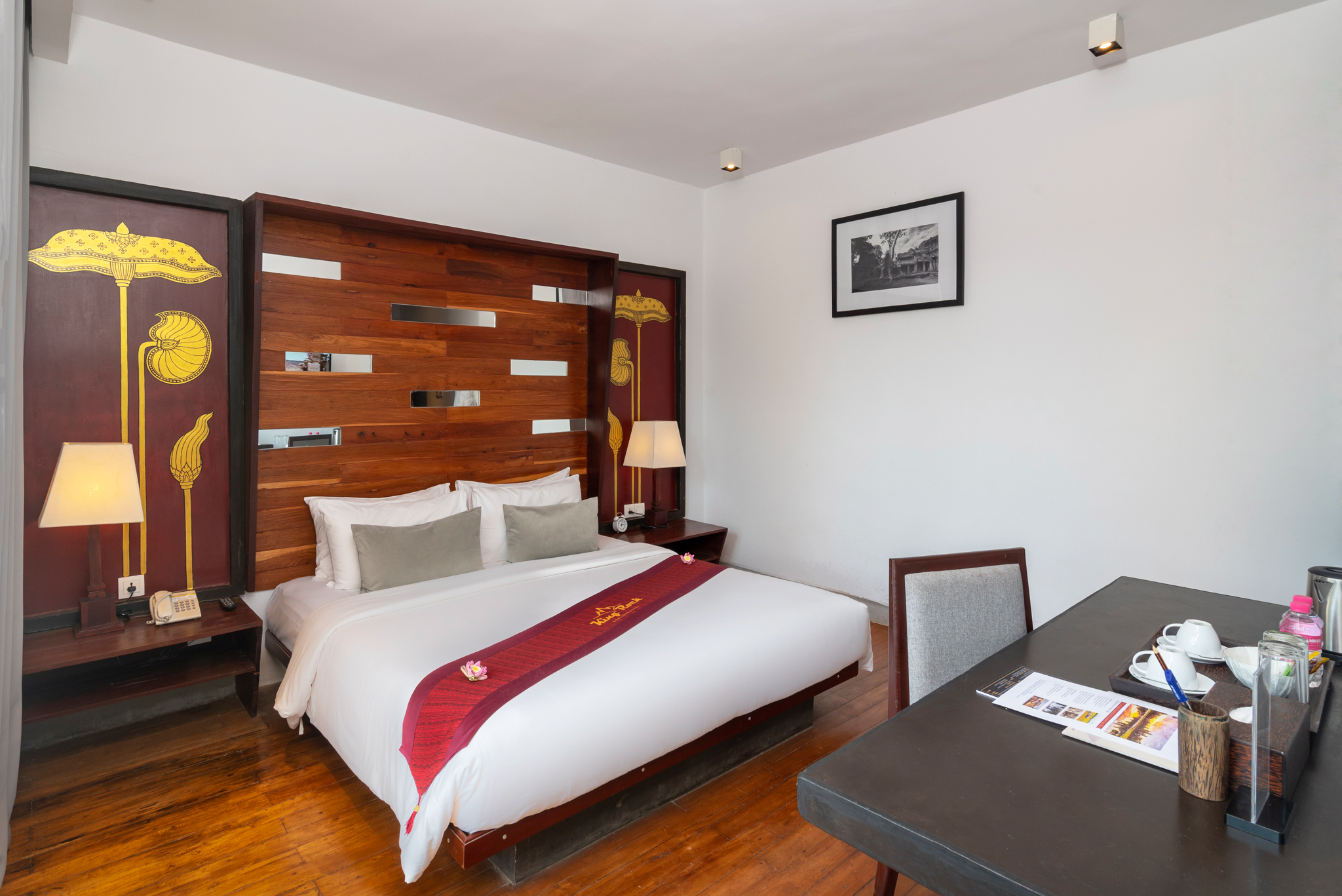 Double Deluxe King Bed