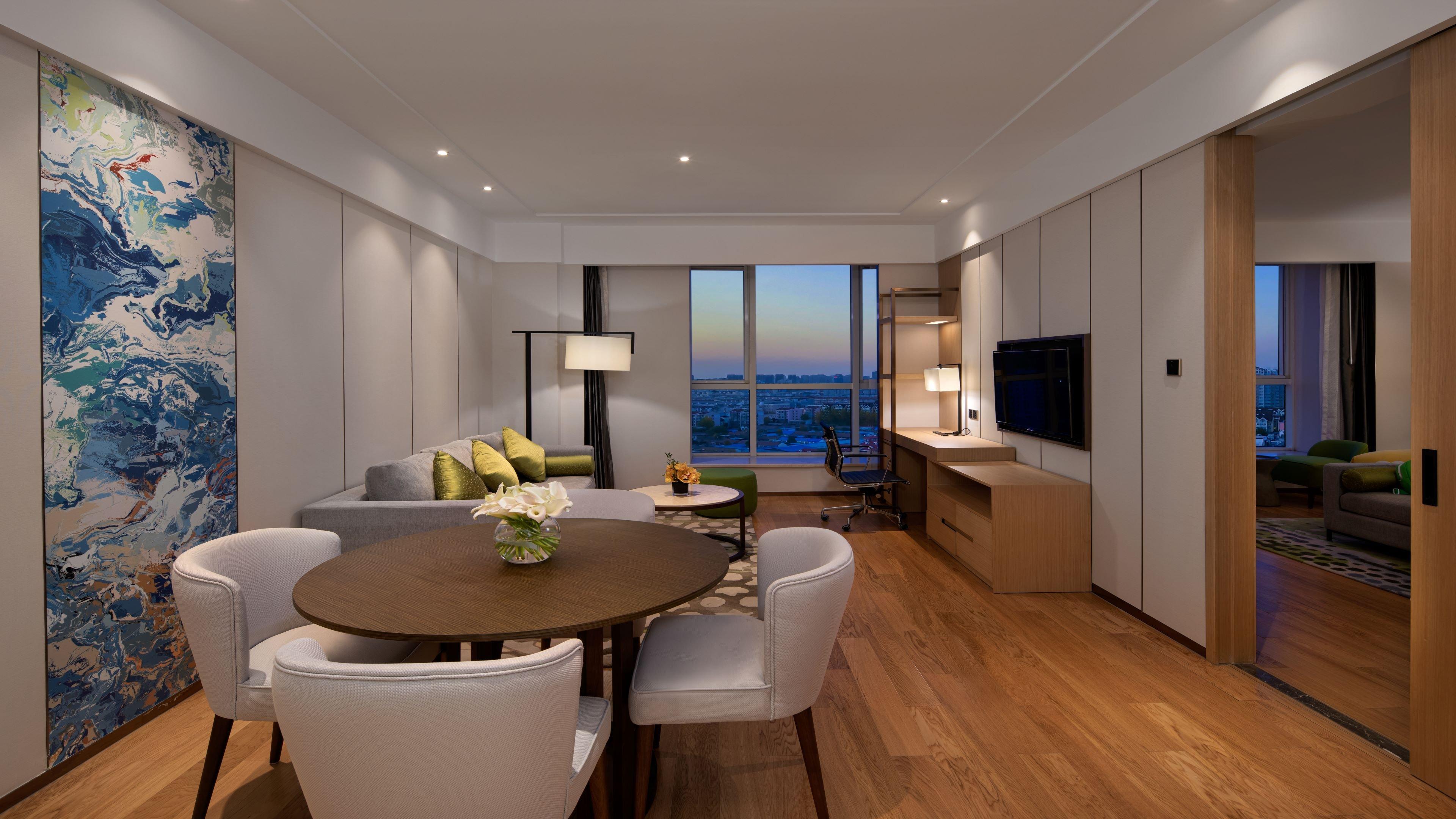 Suite with Kitchenette