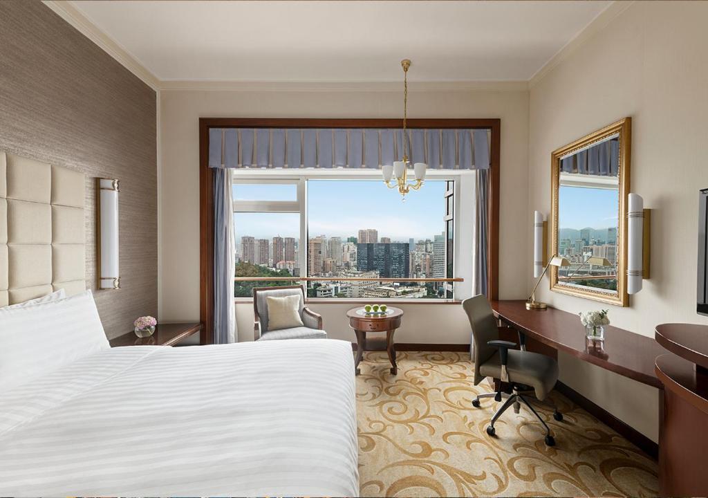 Double Accessible King Size Bed