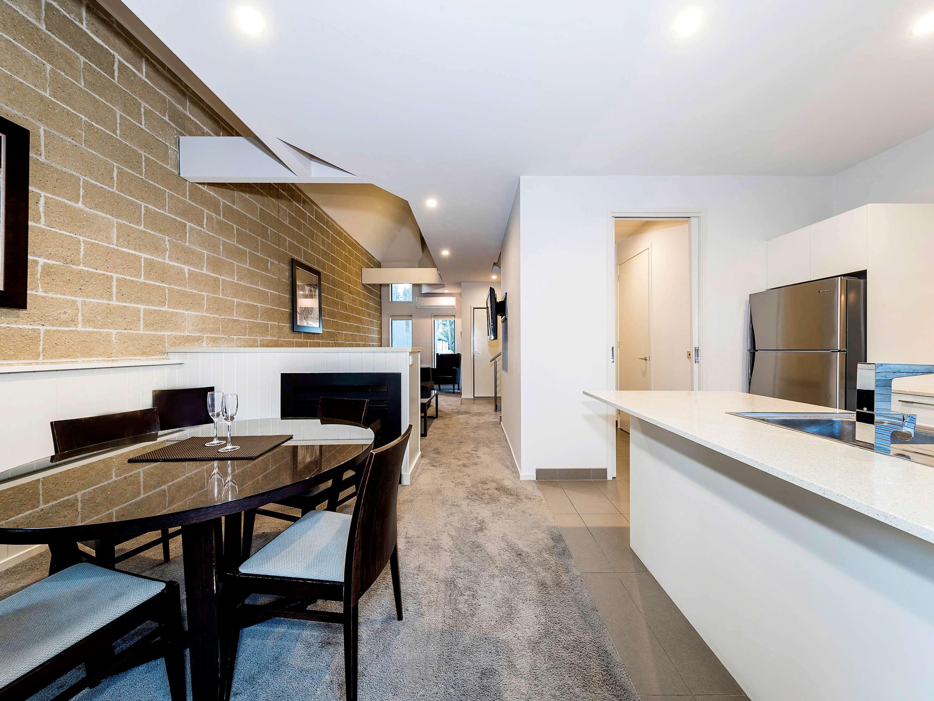 Apartment Queen Bed Two Bedrooms