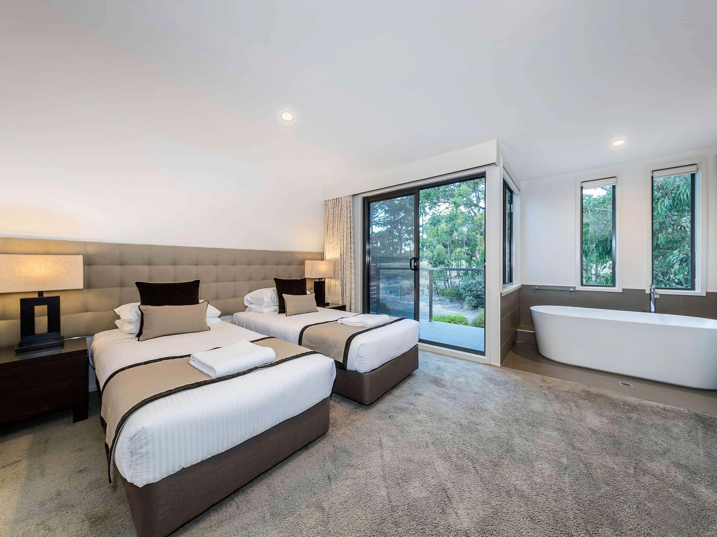 Apartment Queen Bed Two Bedrooms