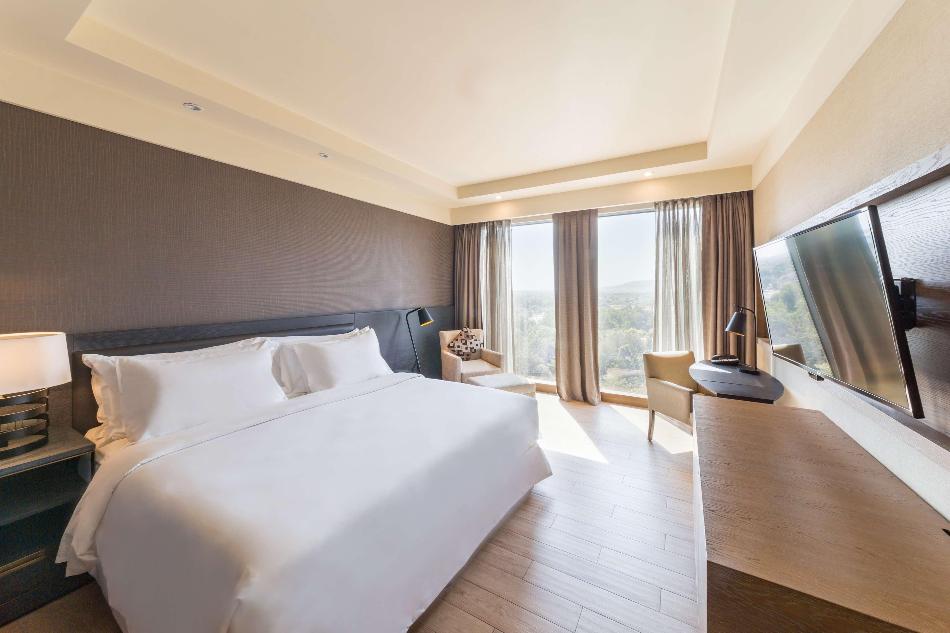 Room Superior Pool View