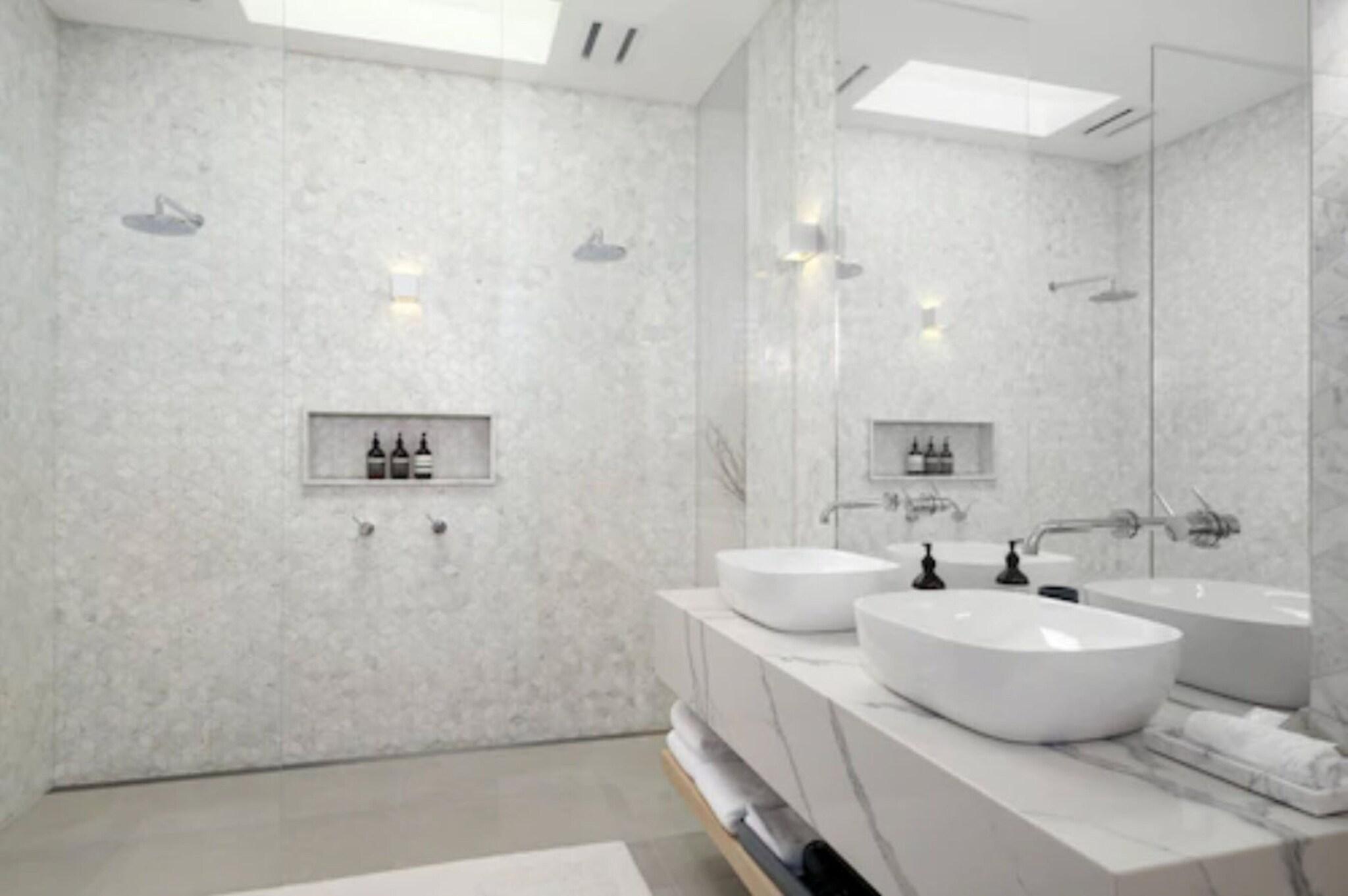 Apartment Deluxe King Bed