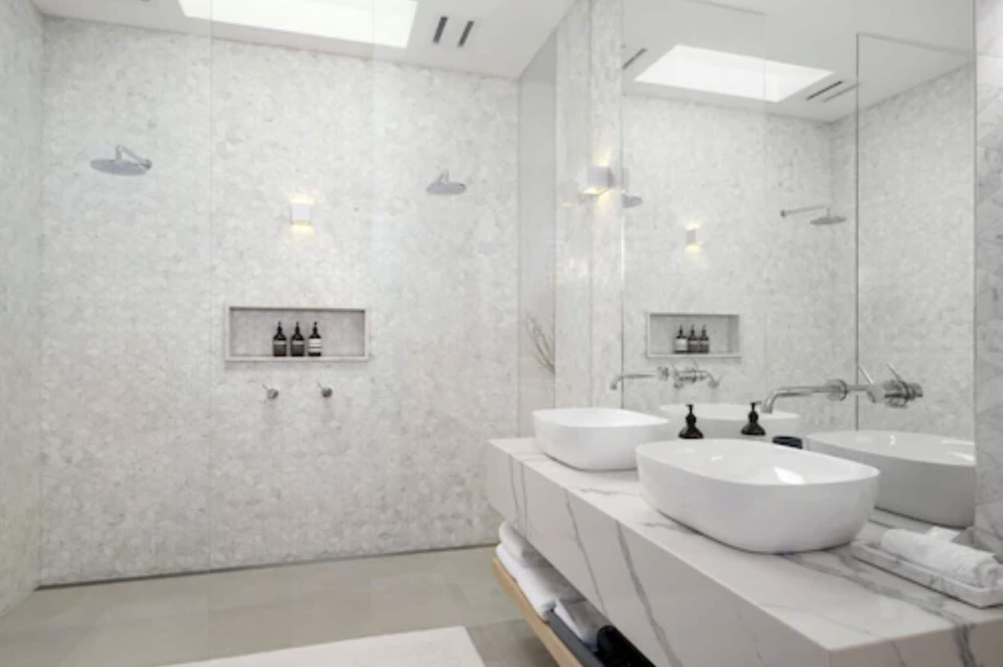 Apartment Deluxe King Bed