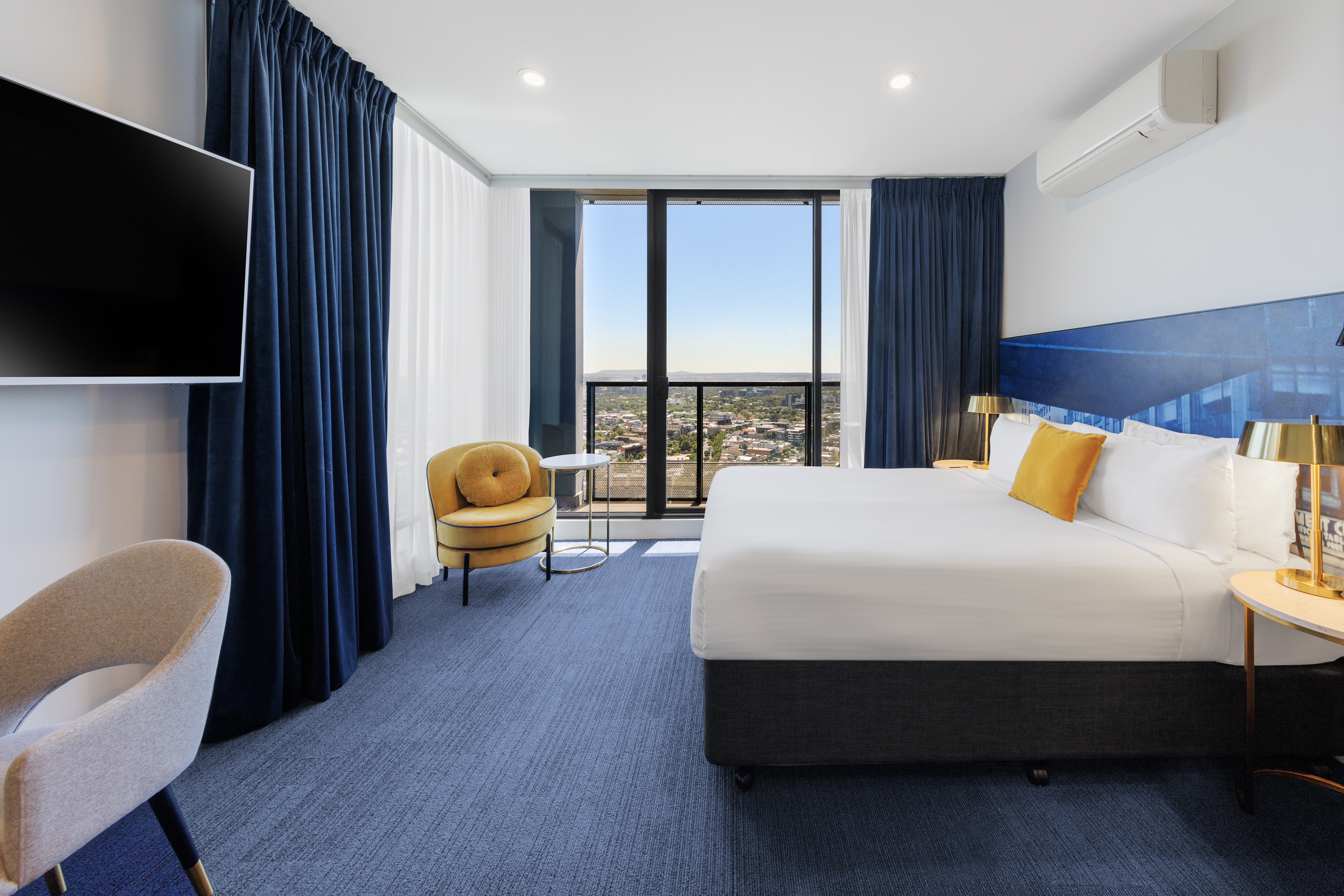 Studio Garden View with Balcony