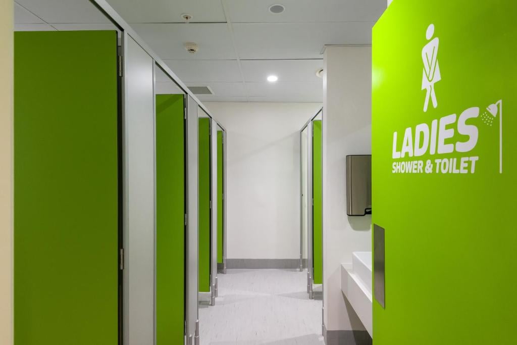 Single Capacity 8 with Shared Bathroom