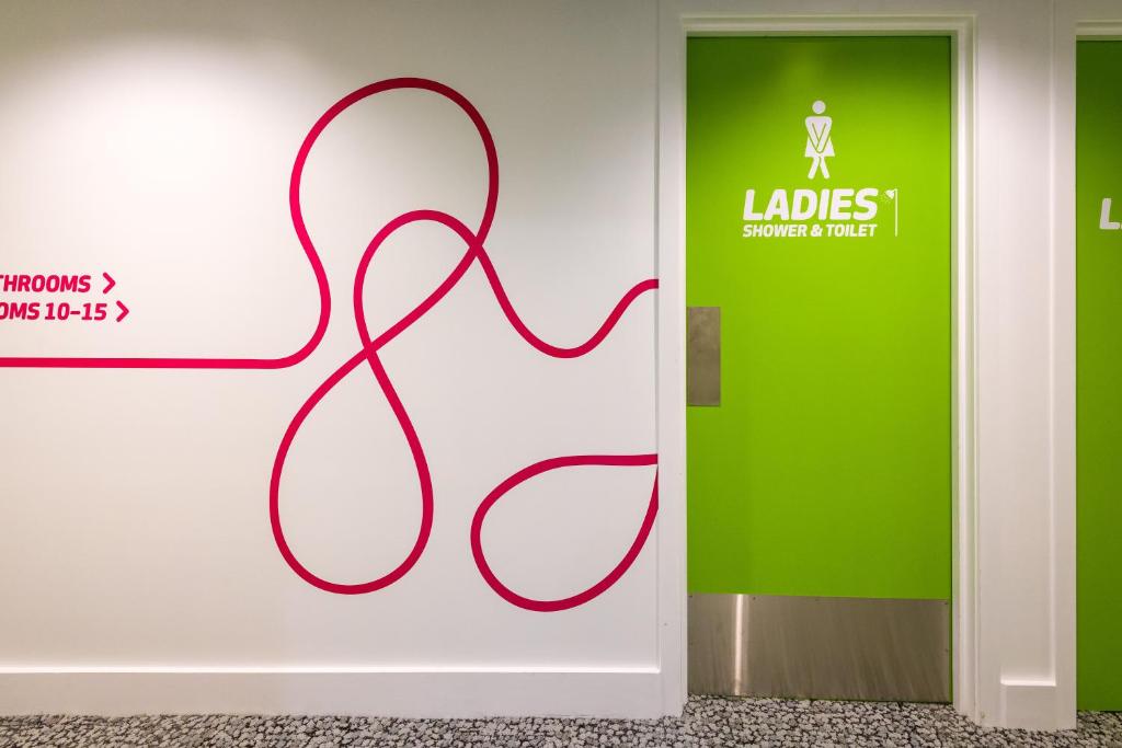 Single Capacity 8 with Shared Bathroom