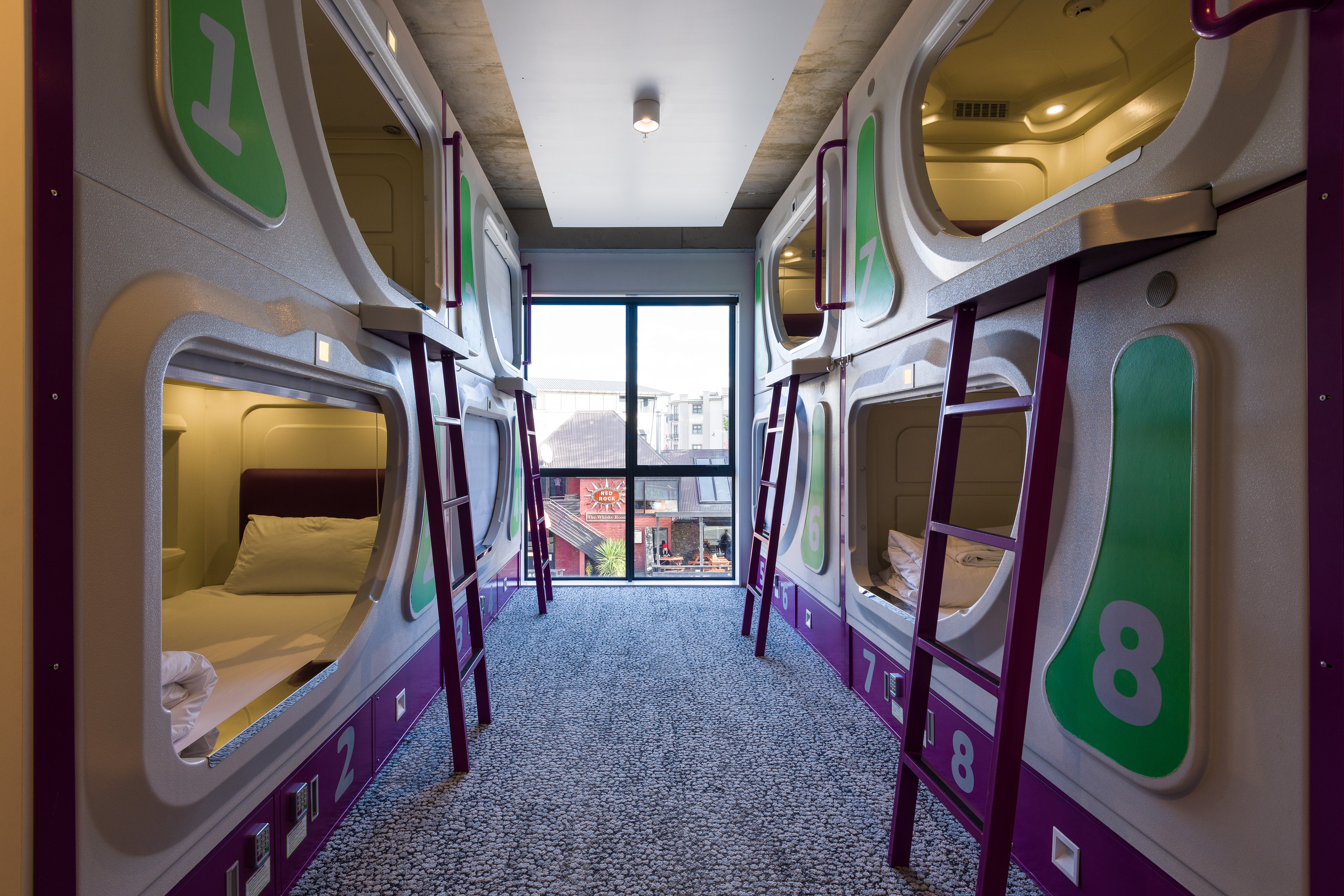 Family Room Capacity 8