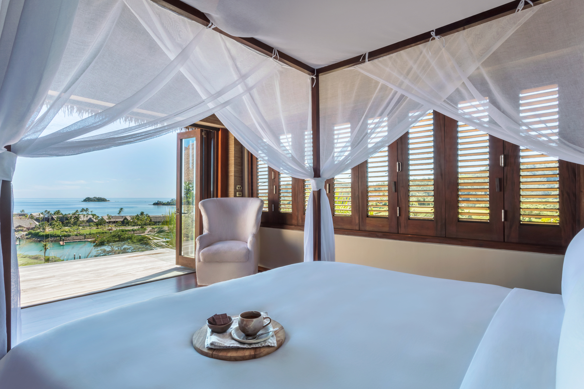 Apartment Four Bedrooms with Private Pool