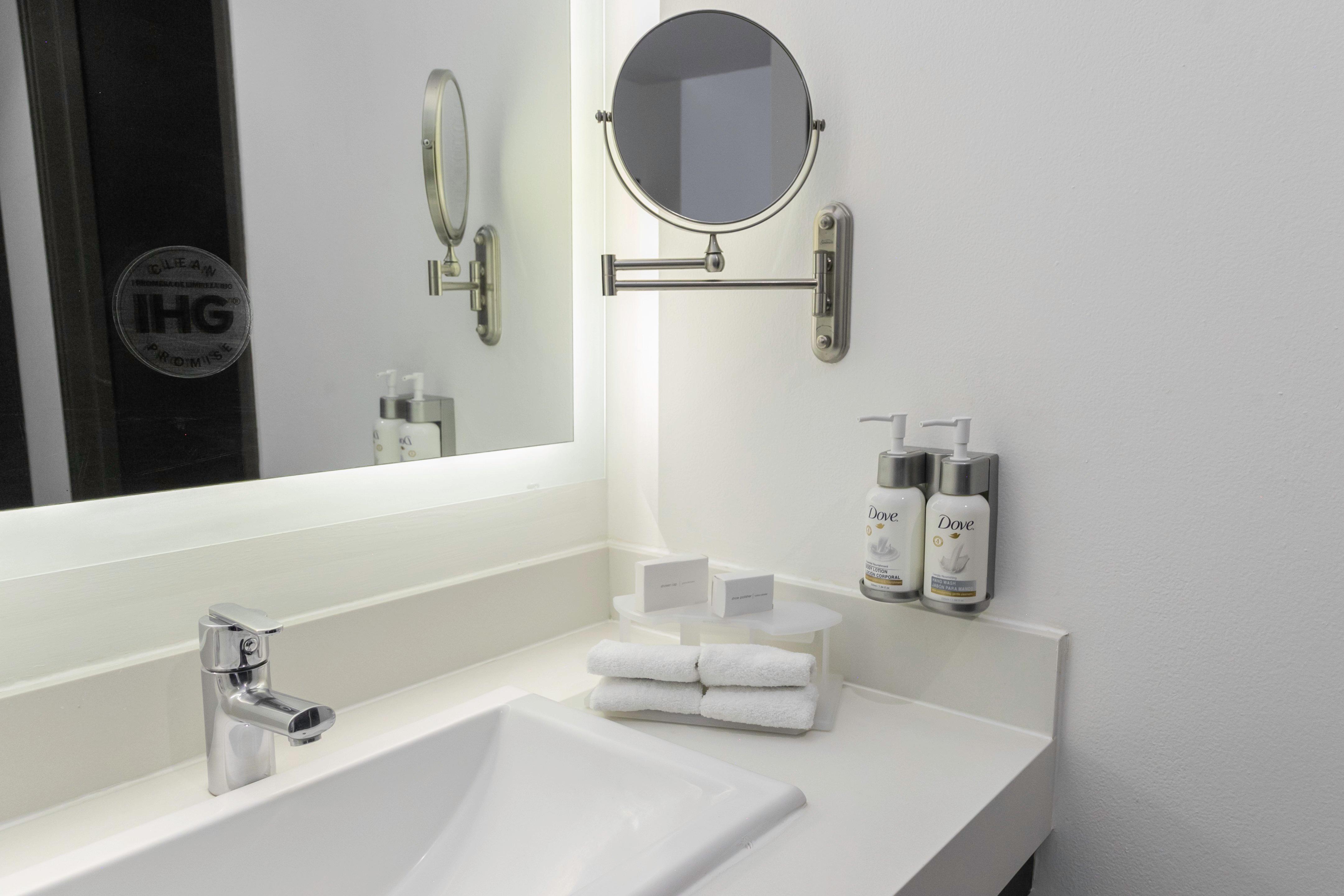 Double Accessible King Size Bed