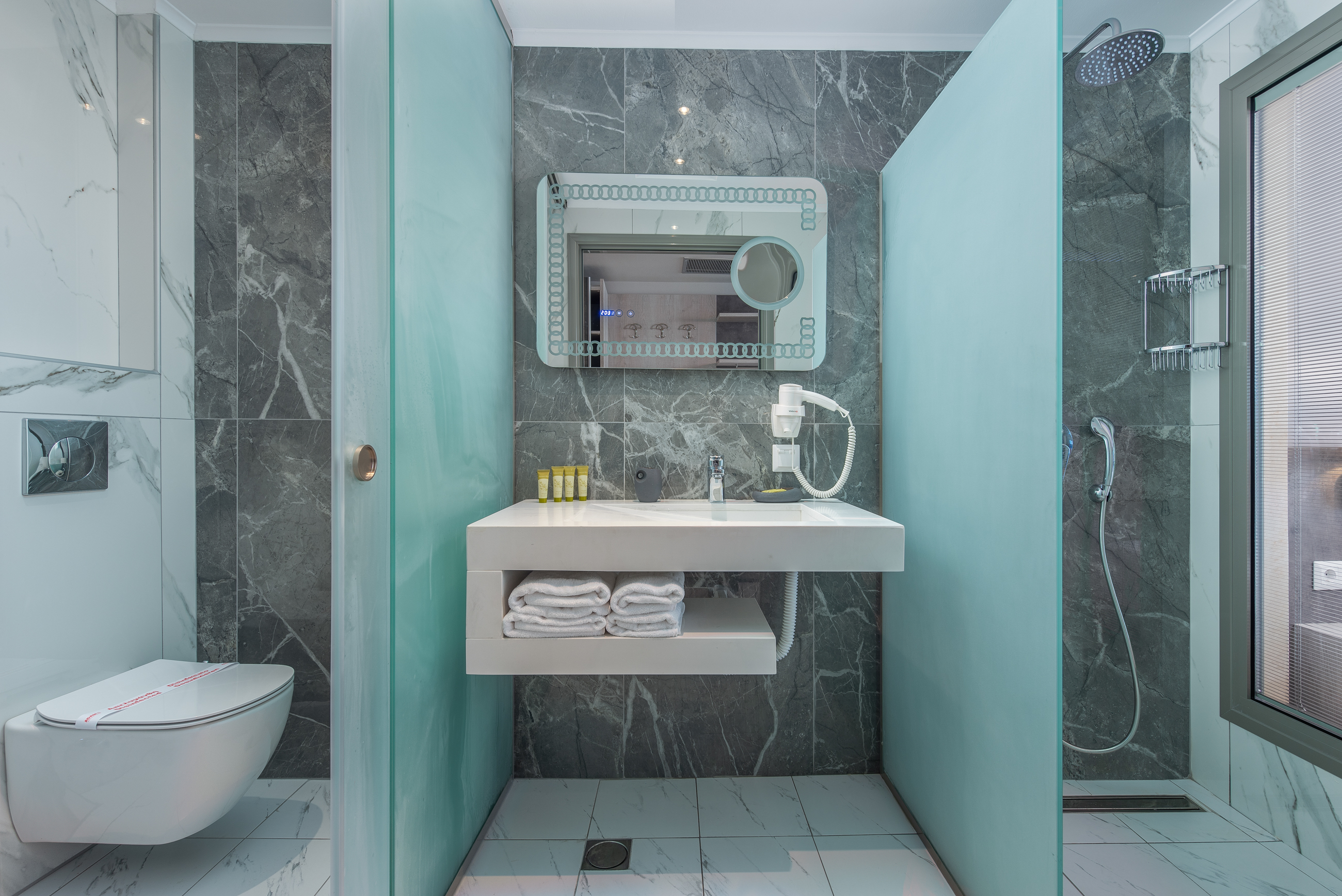 Double or Twin Superior