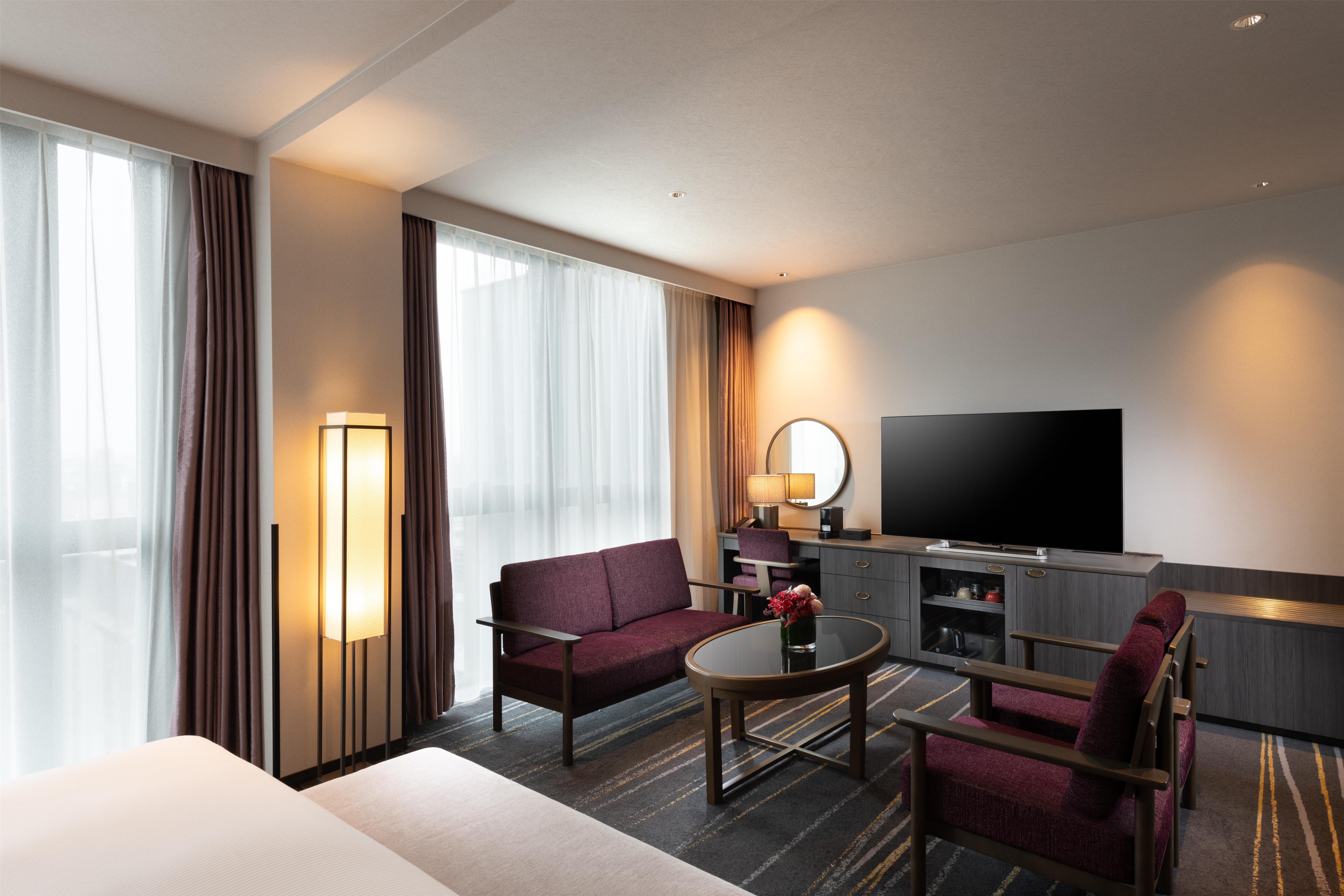 Double Deluxe King Bed