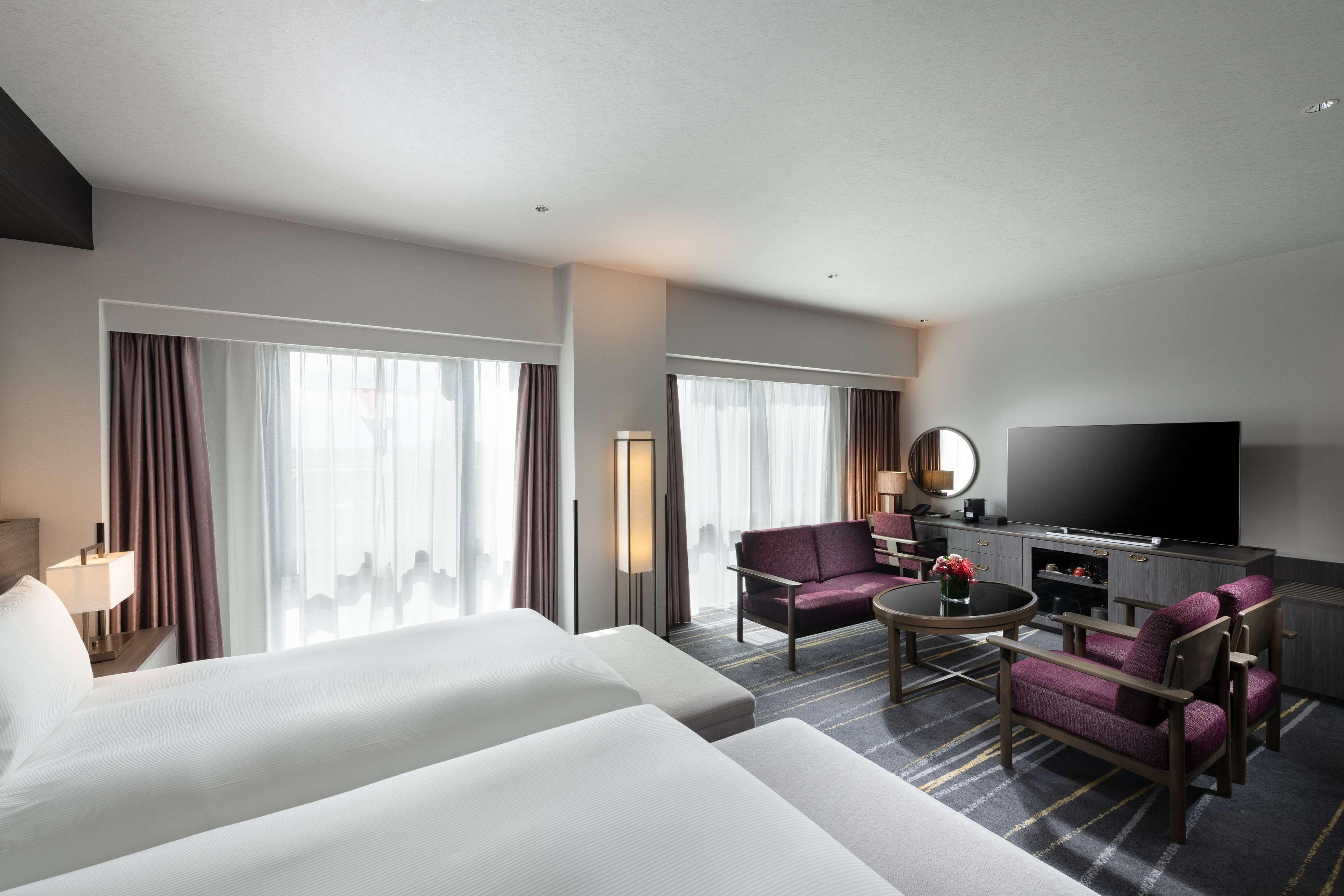 Twin Deluxe Executive