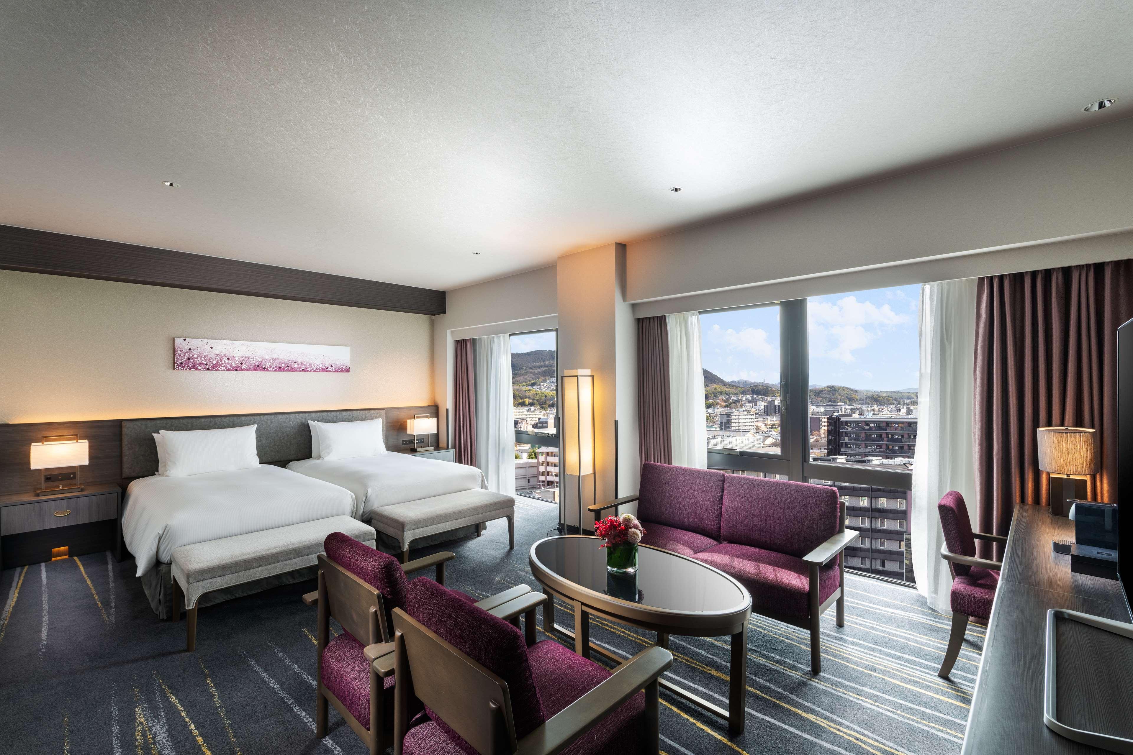 Twin Deluxe Executive