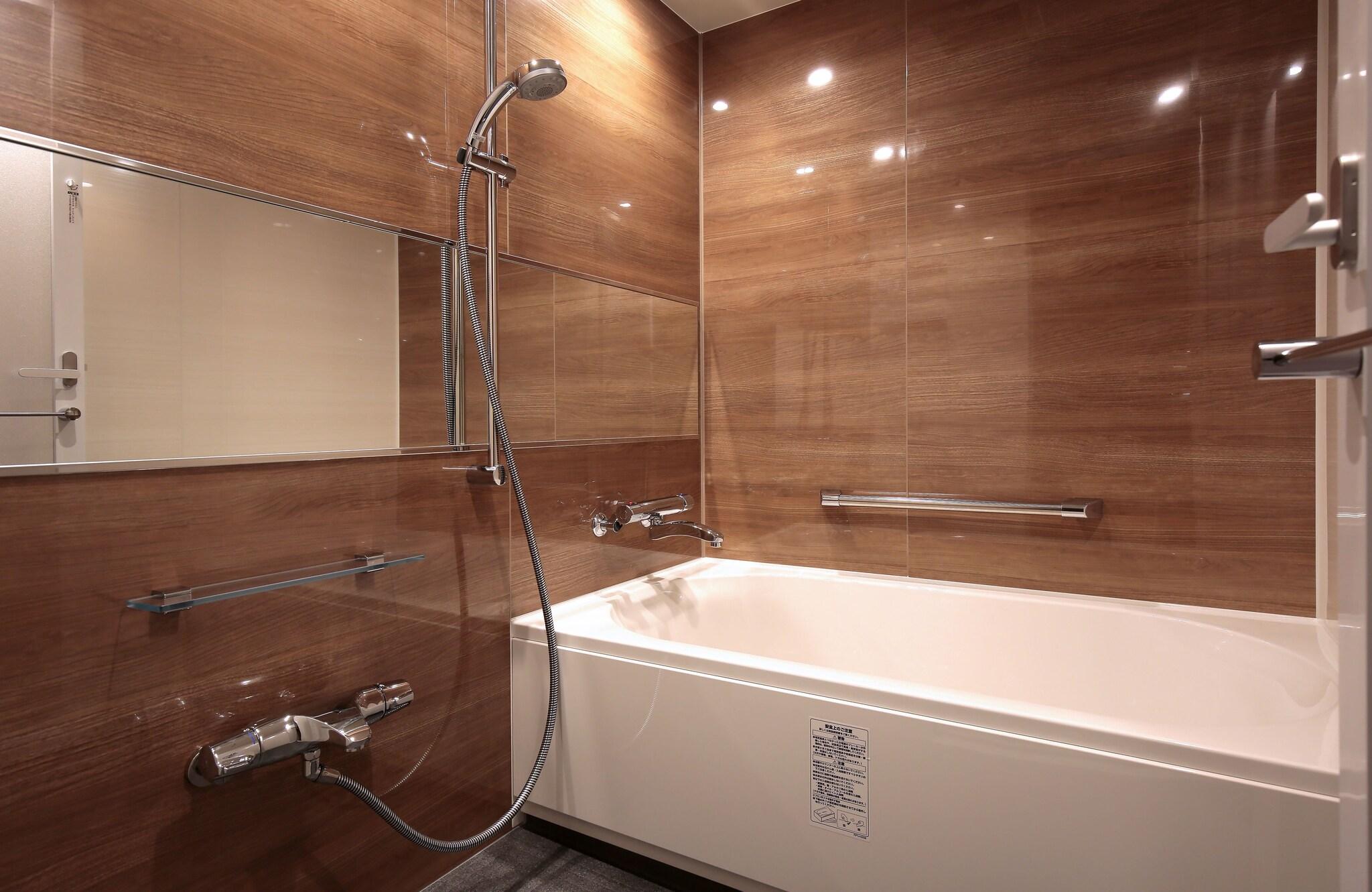 Twin Deluxe Two Beds