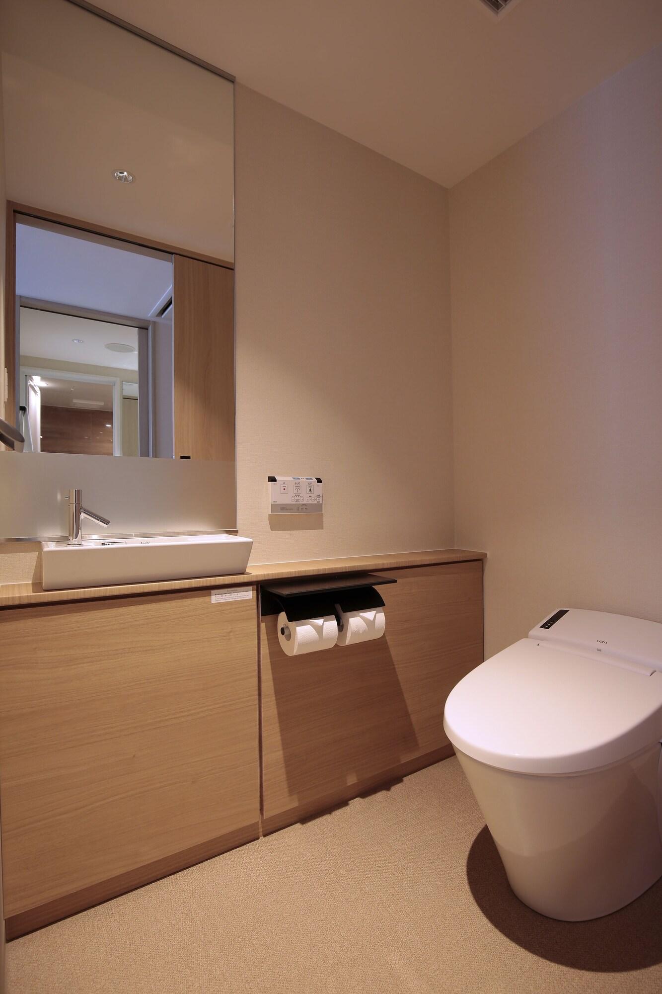 Twin Deluxe Two Beds