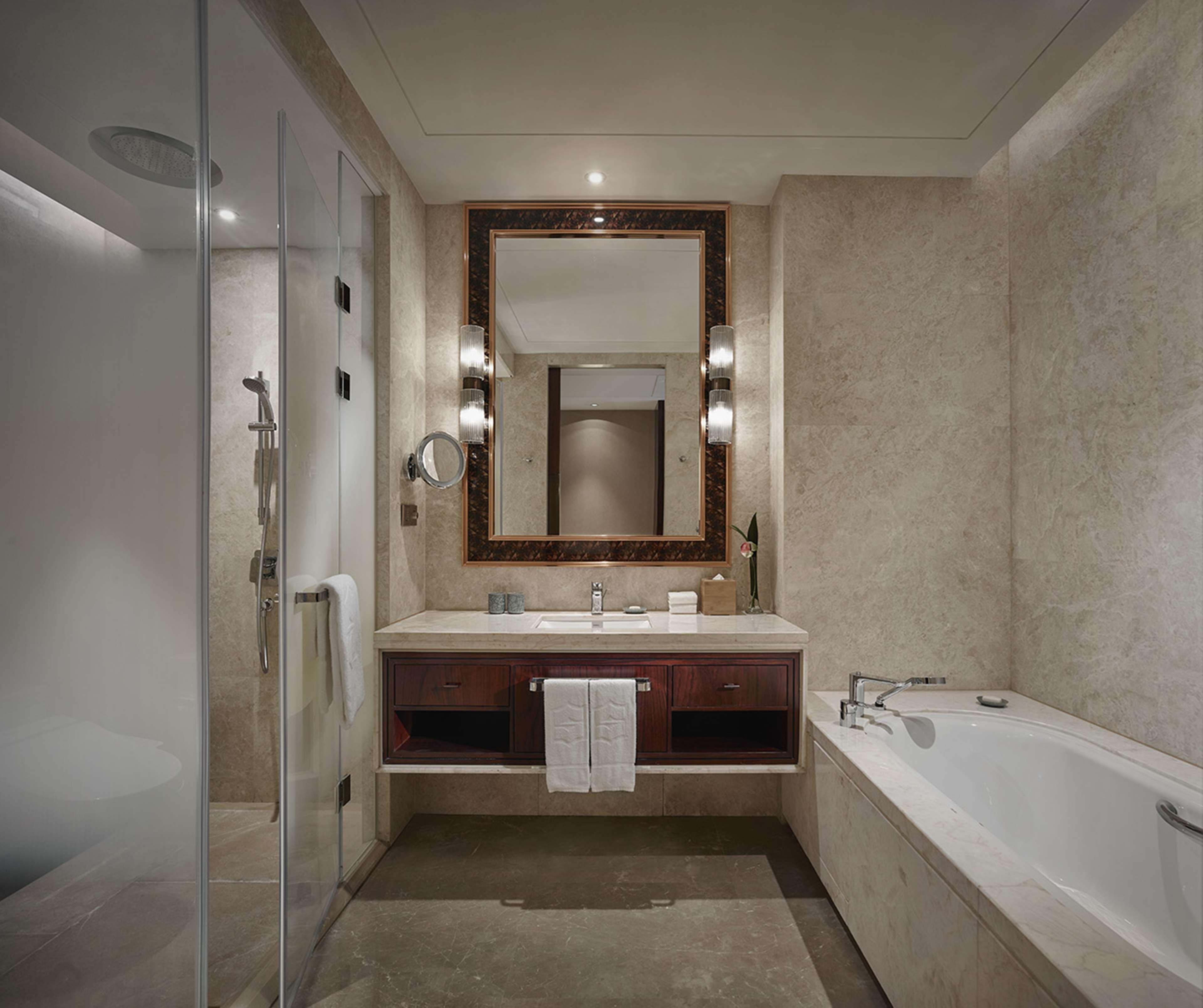 Suite Executive King Bed