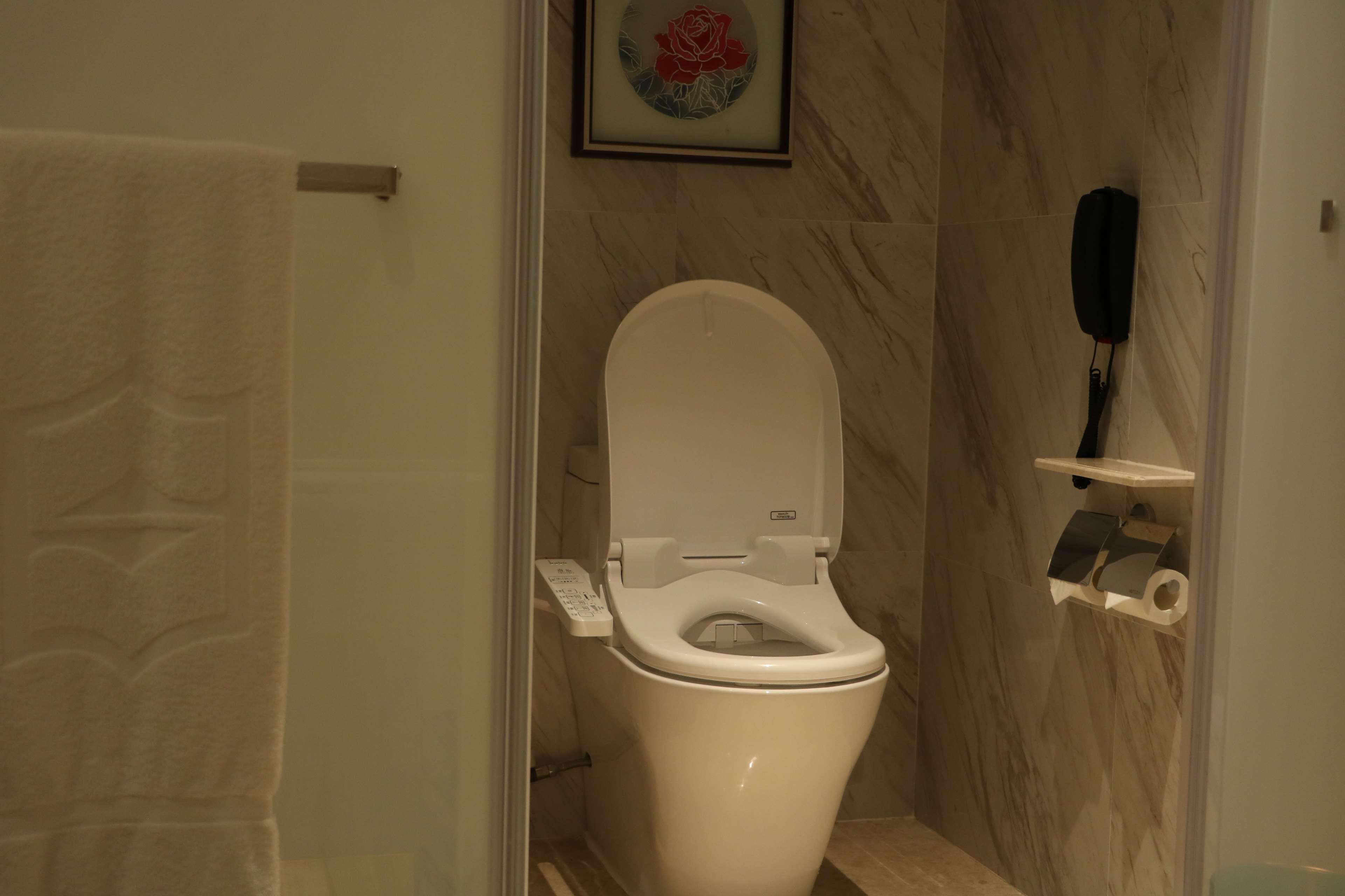 Twin Deluxe River View