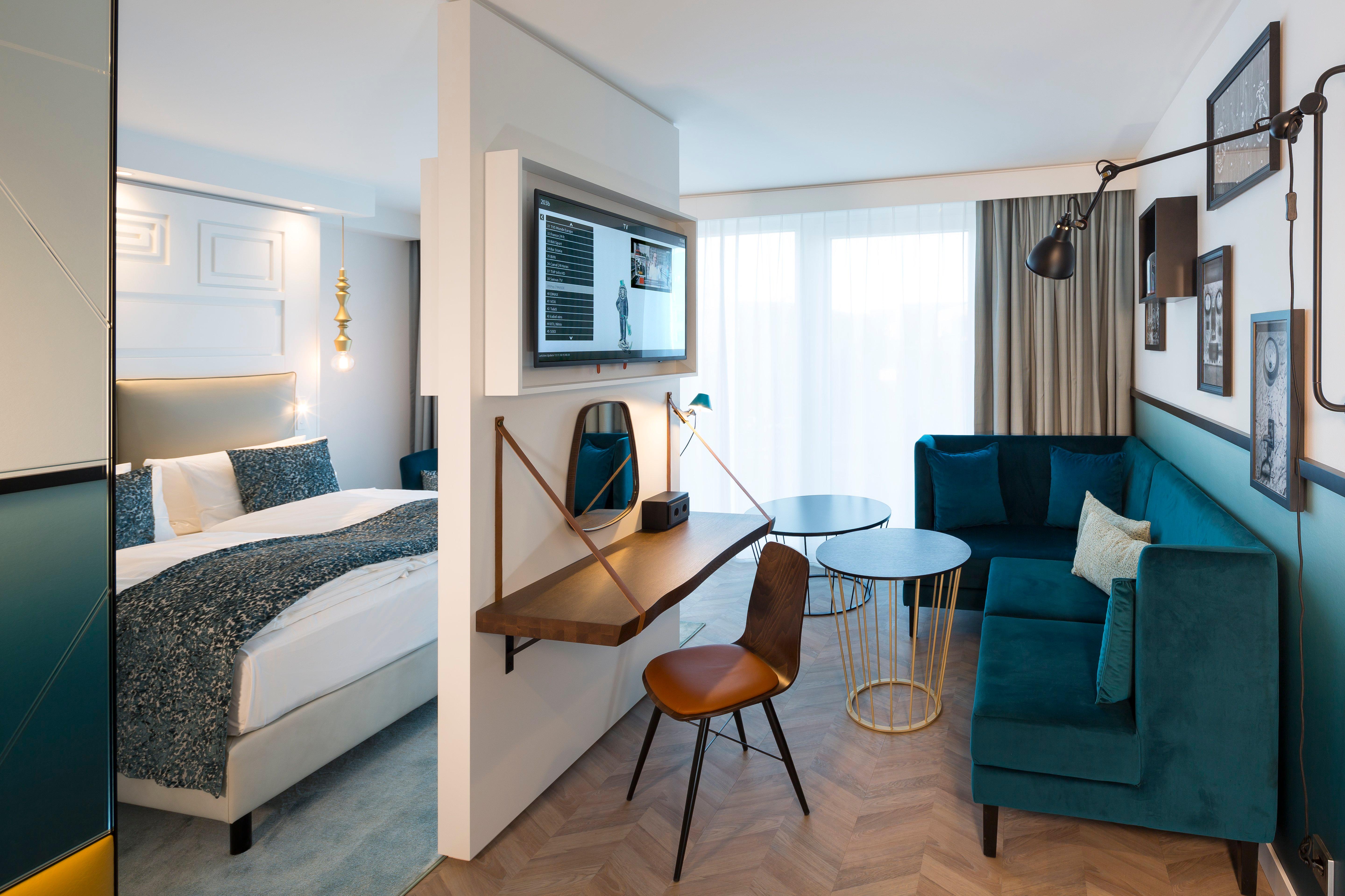 Suite City View Queen Bed