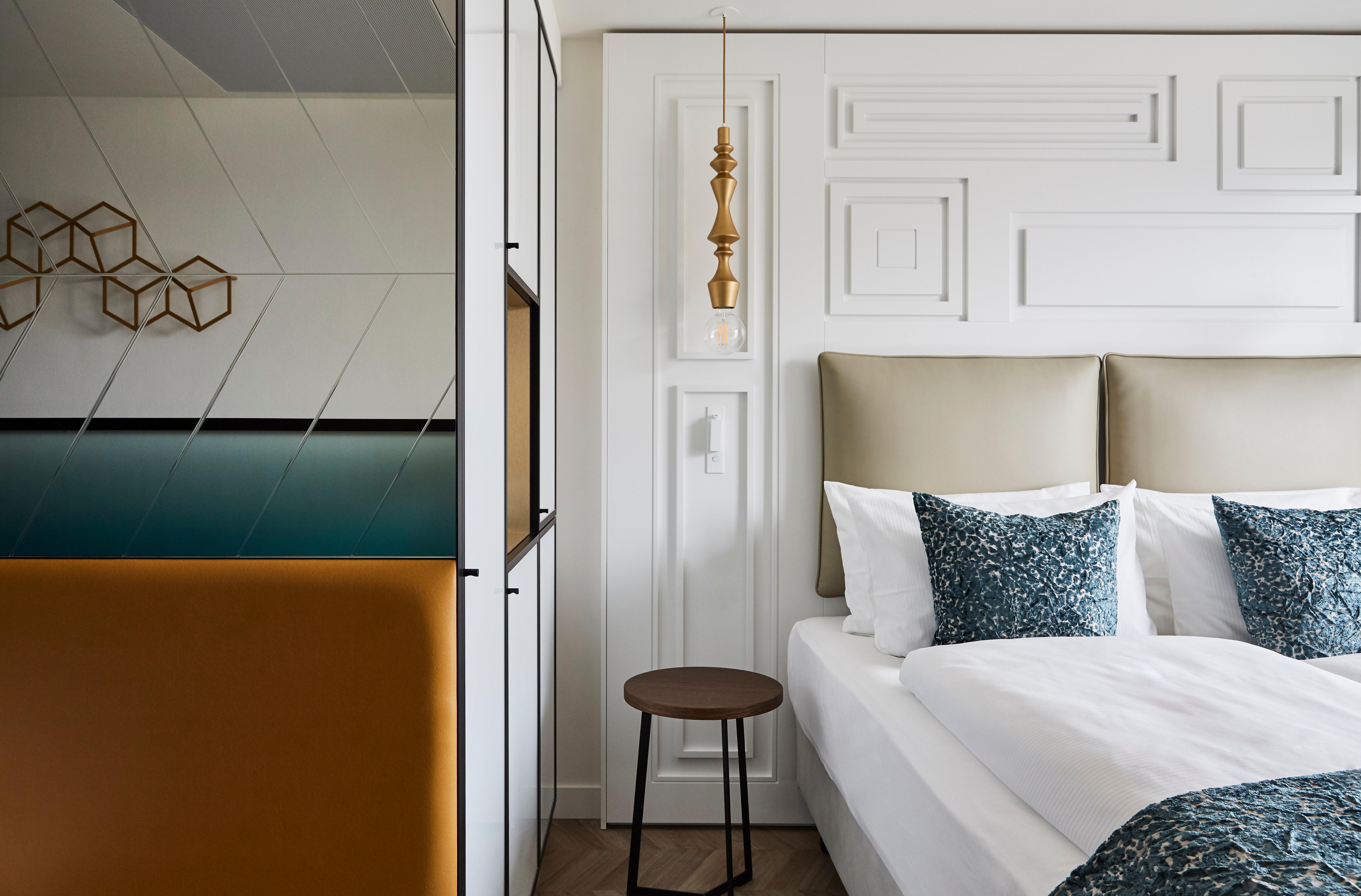 Double Premium Queen Bed