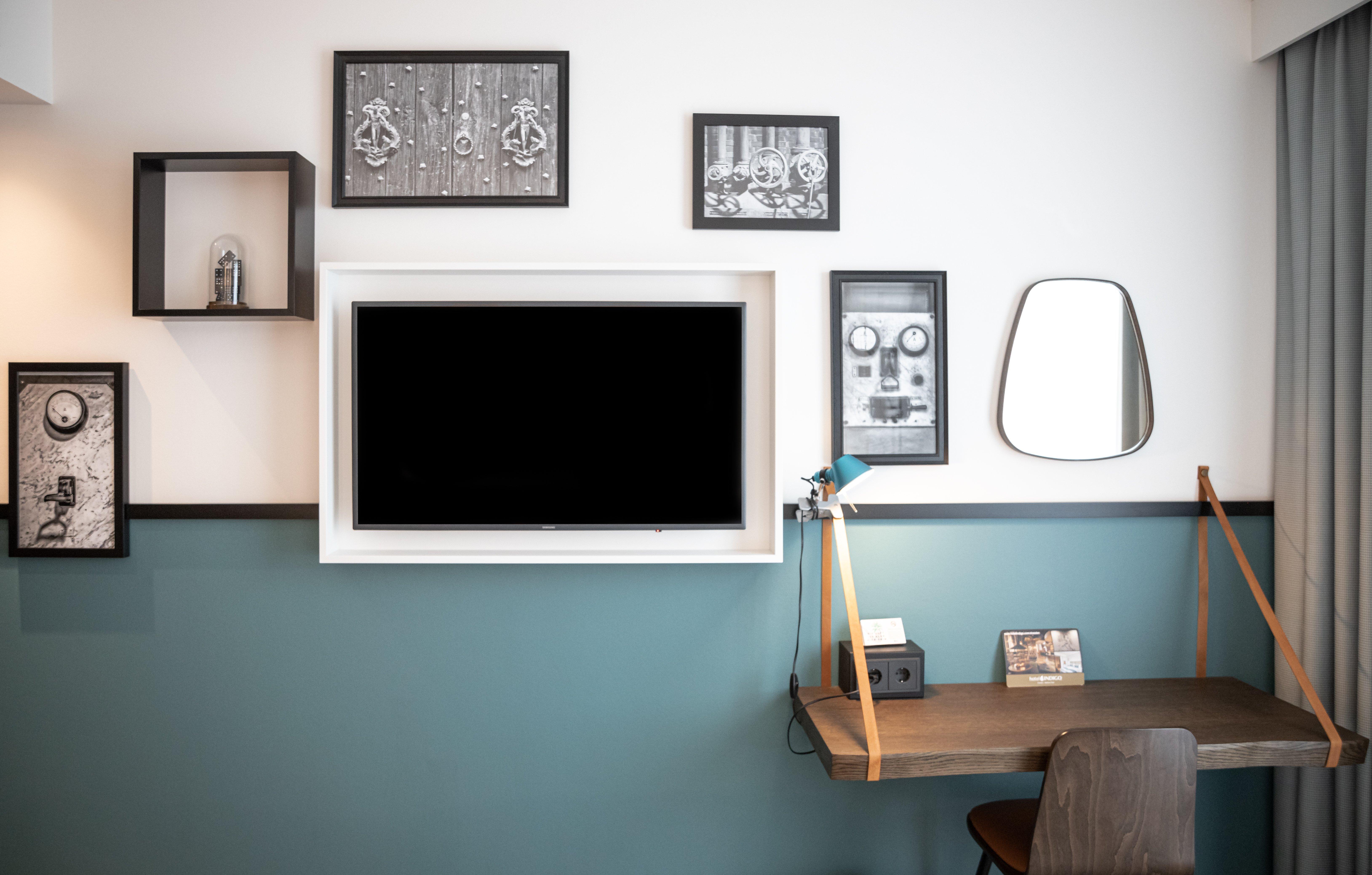 Double Premium Queen Bed