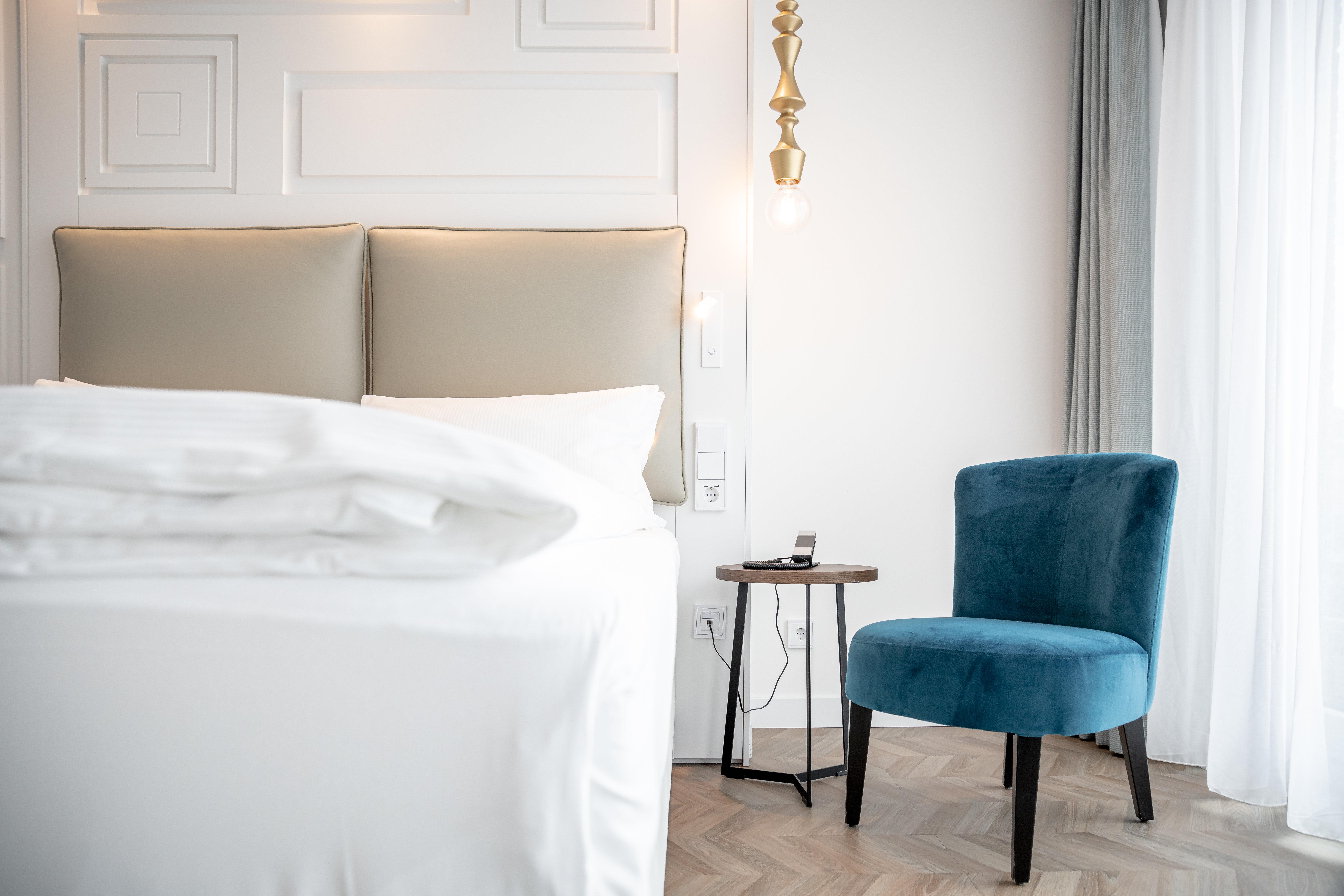 Suite City View Queen Bed