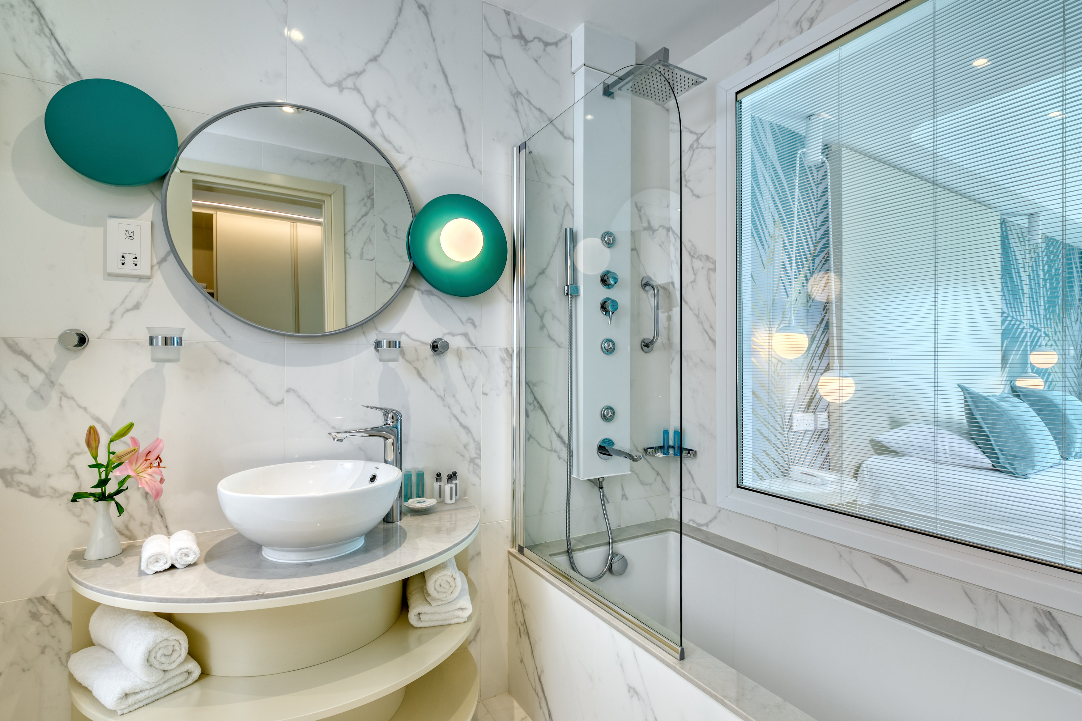 Double or Twin Deluxe Sea View