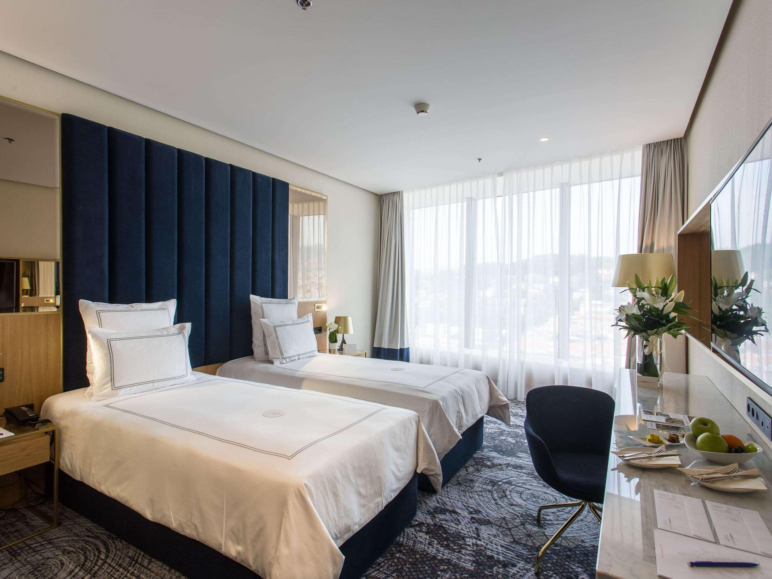 Double Classic King Bed