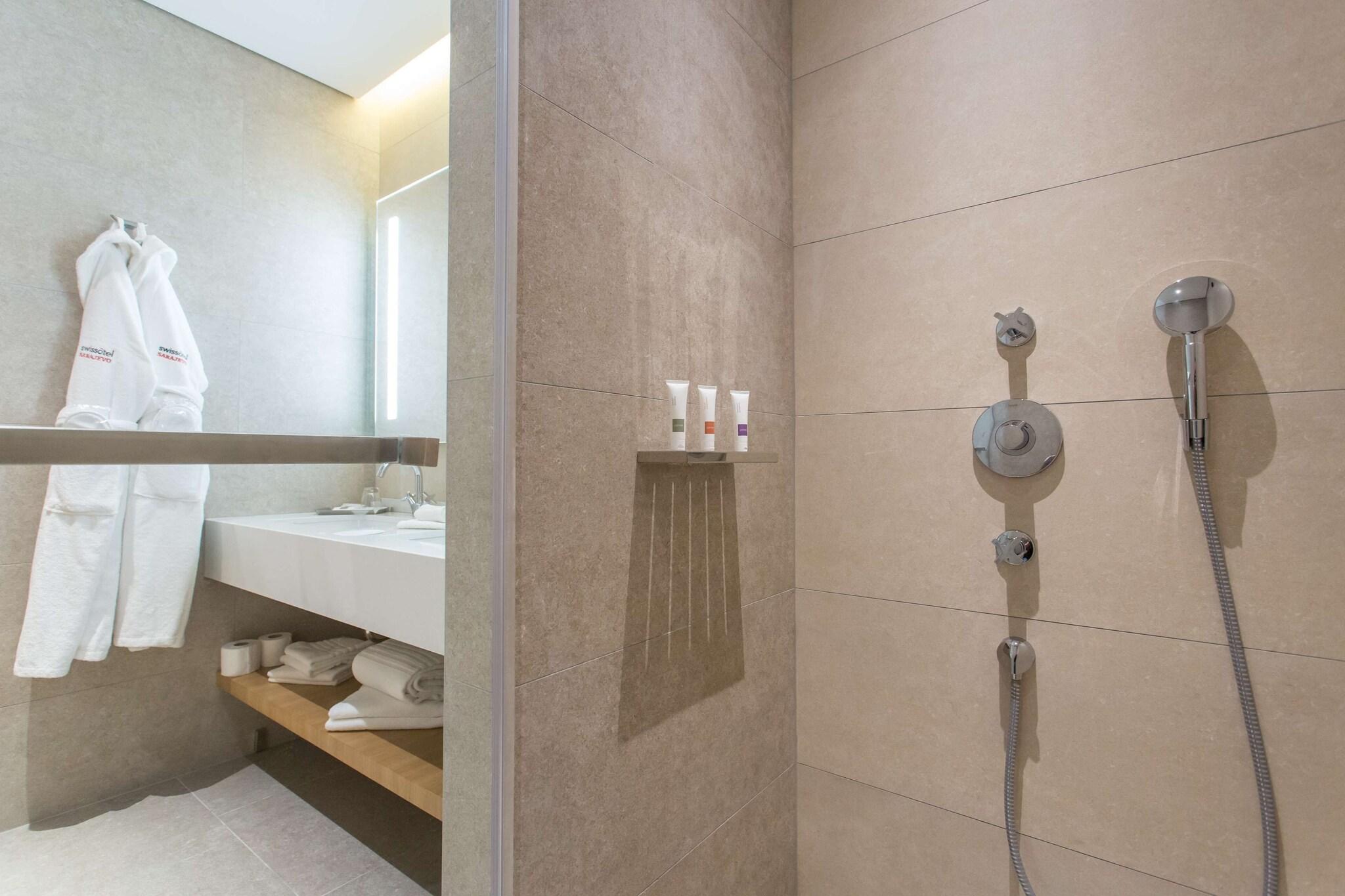 Quadruple Classic Double Bed