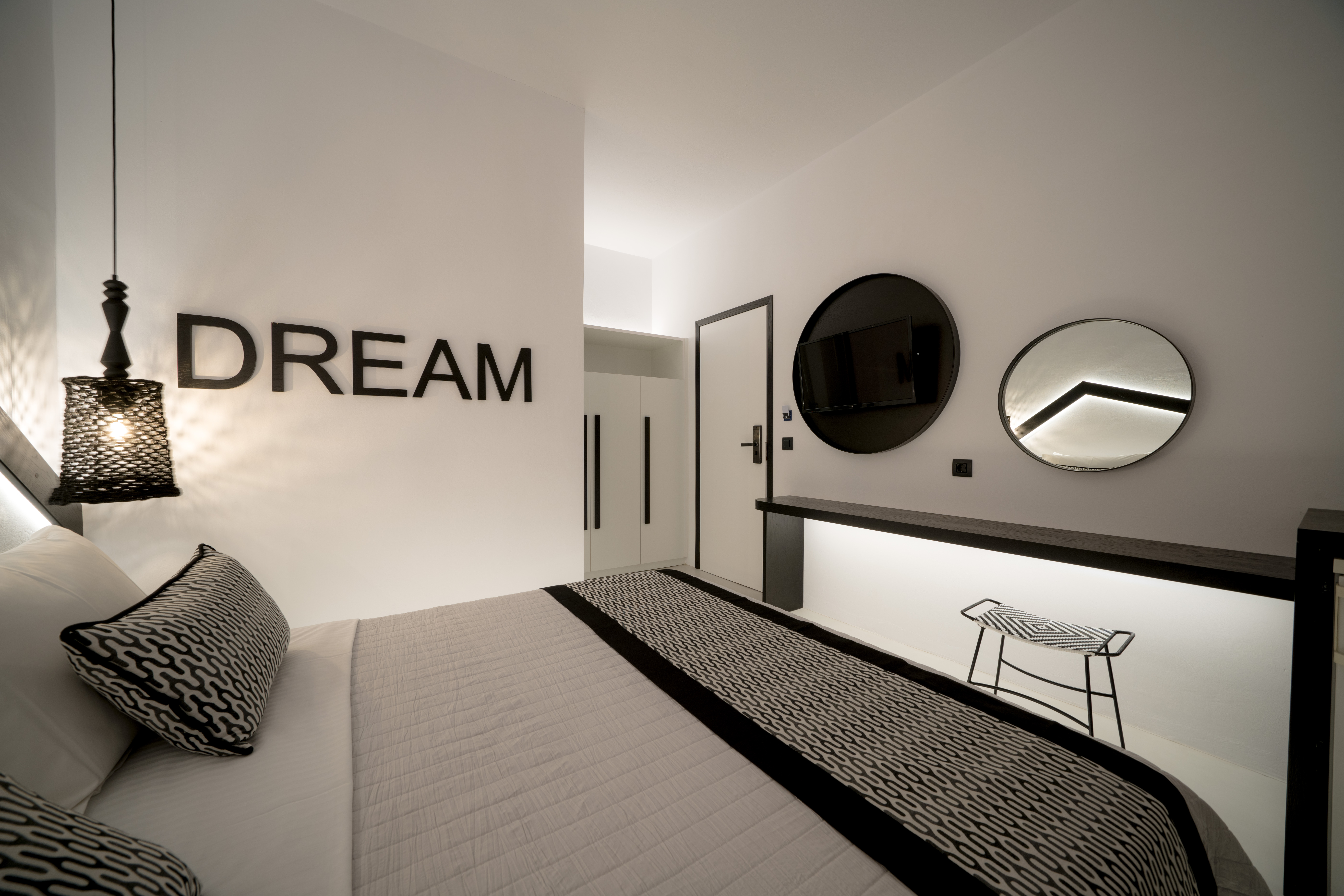 Double or Twin Standard