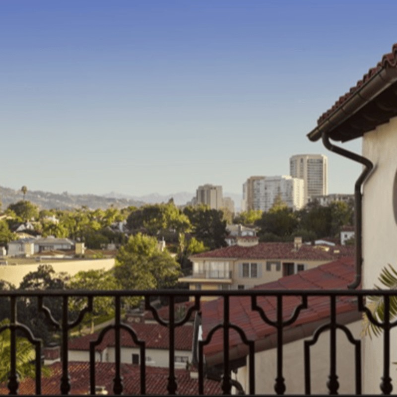 Suite Queen Size Bed