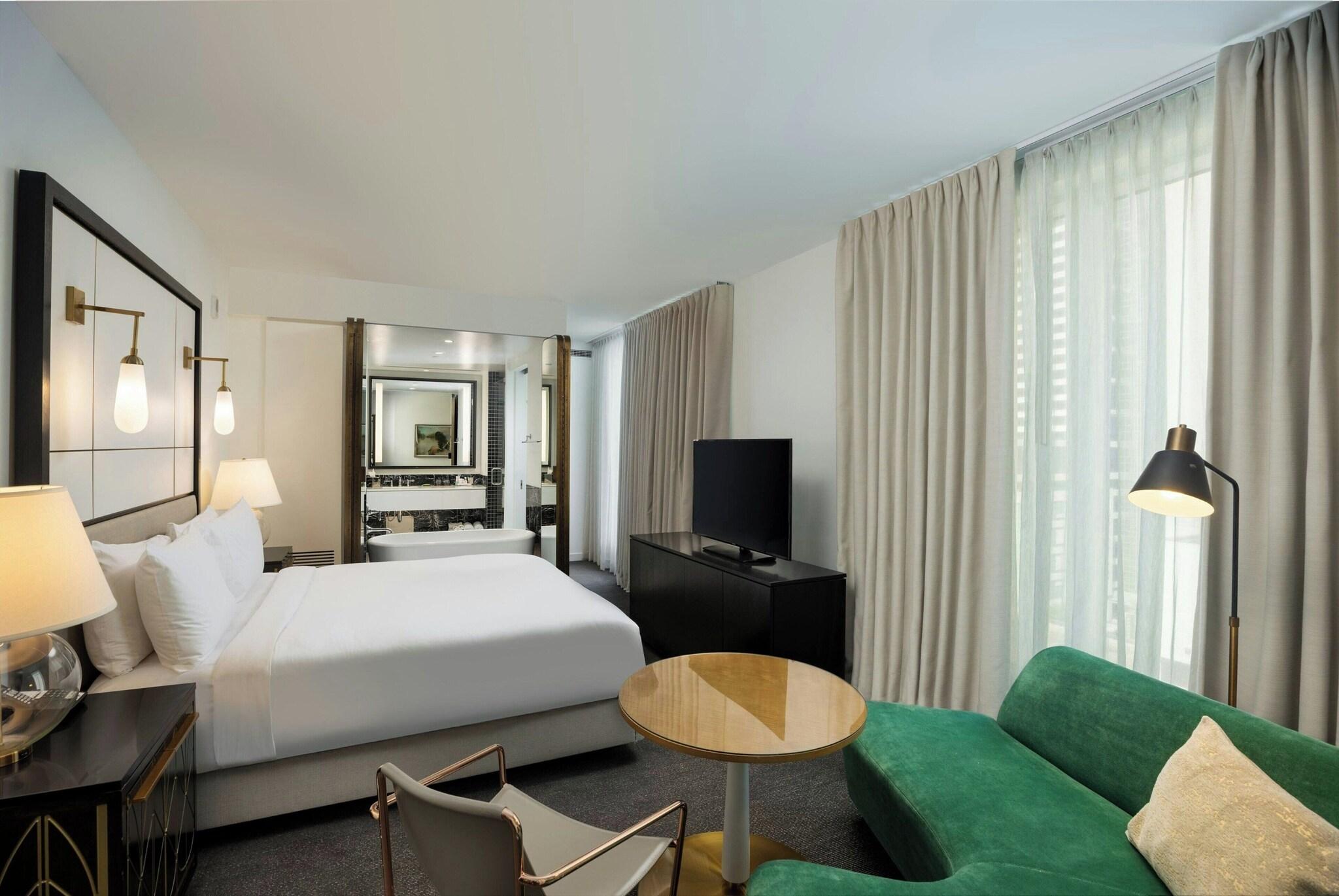 Double Deluxe King Bed