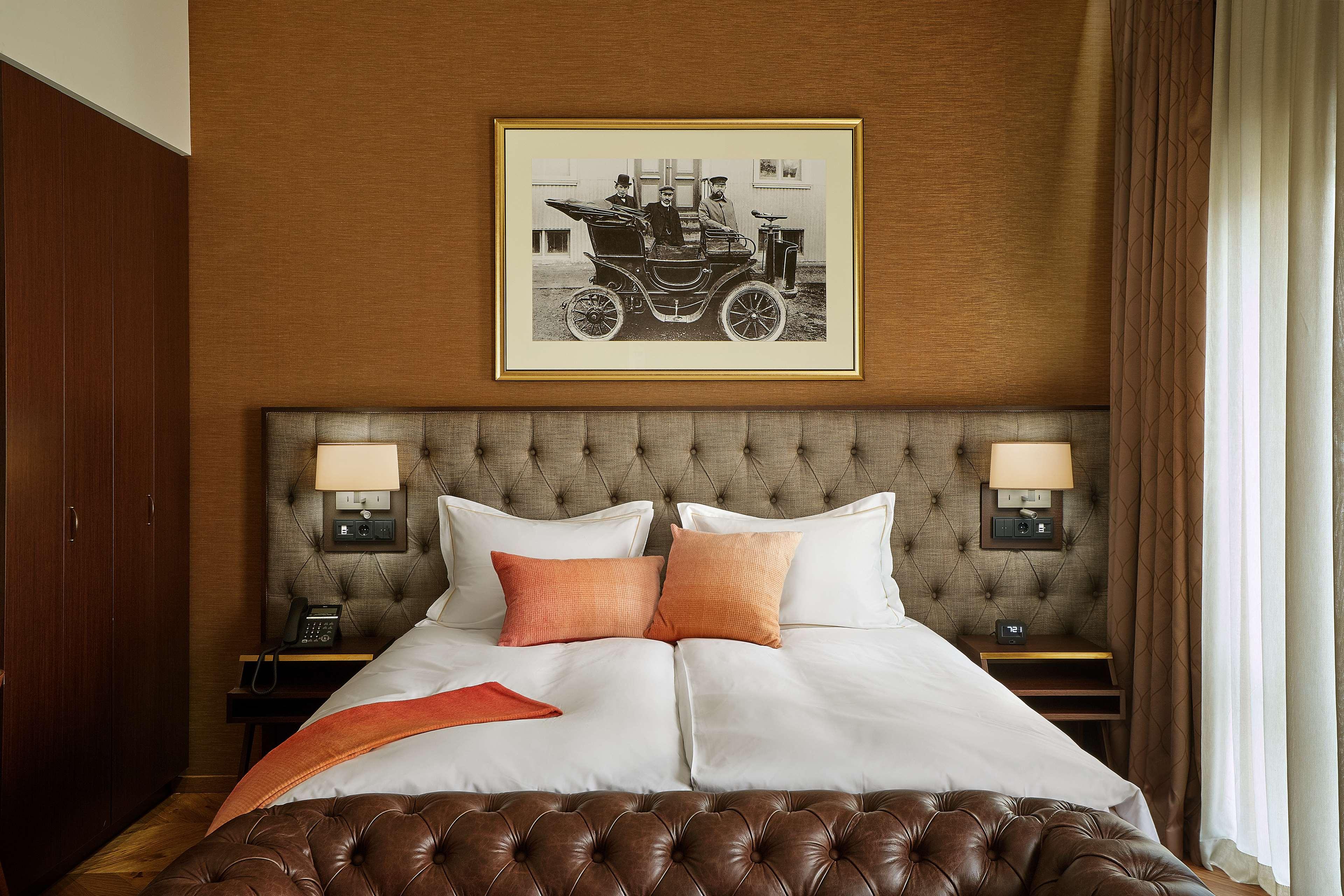 Double Deluxe King Bed