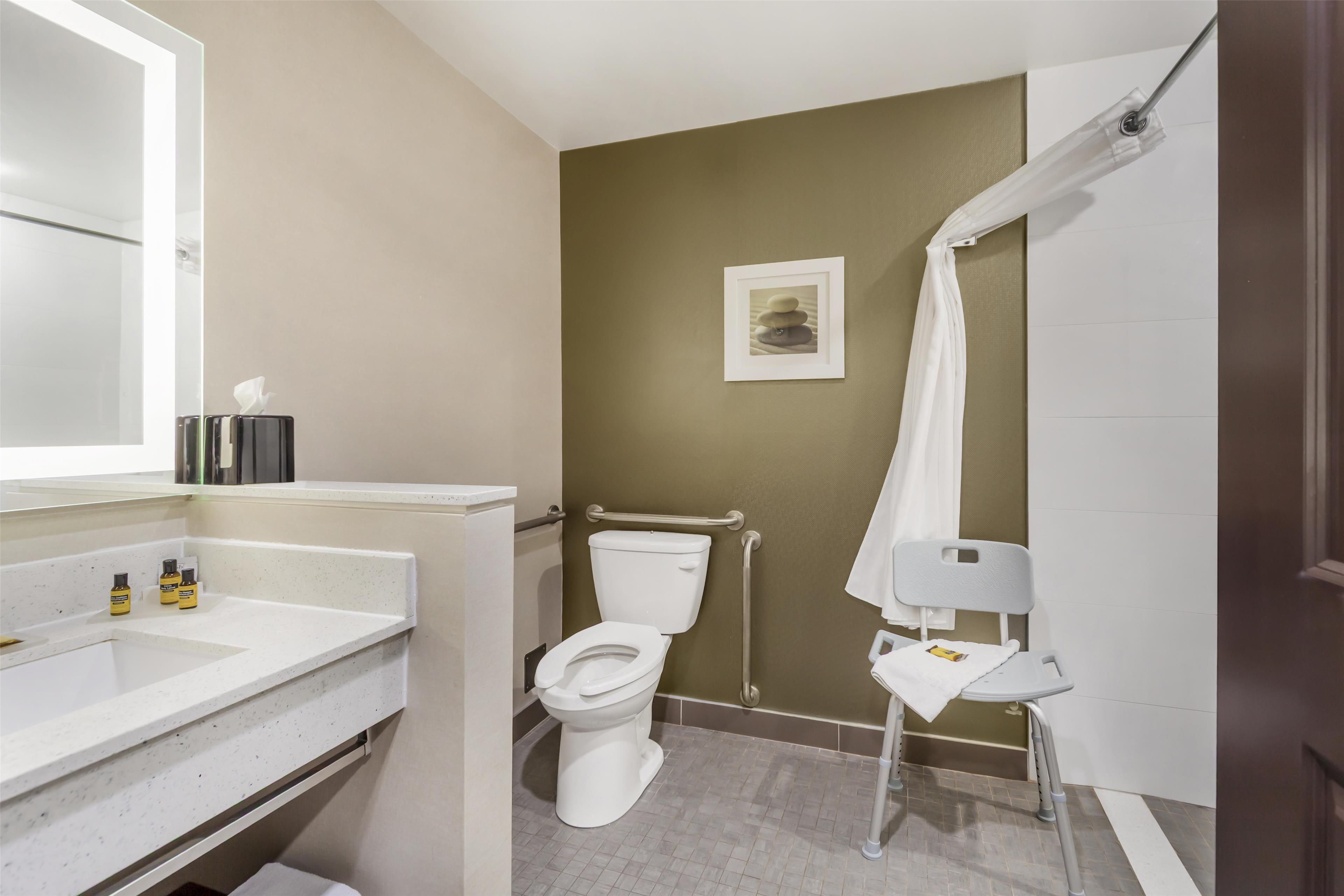 Quadruple Non Smoking