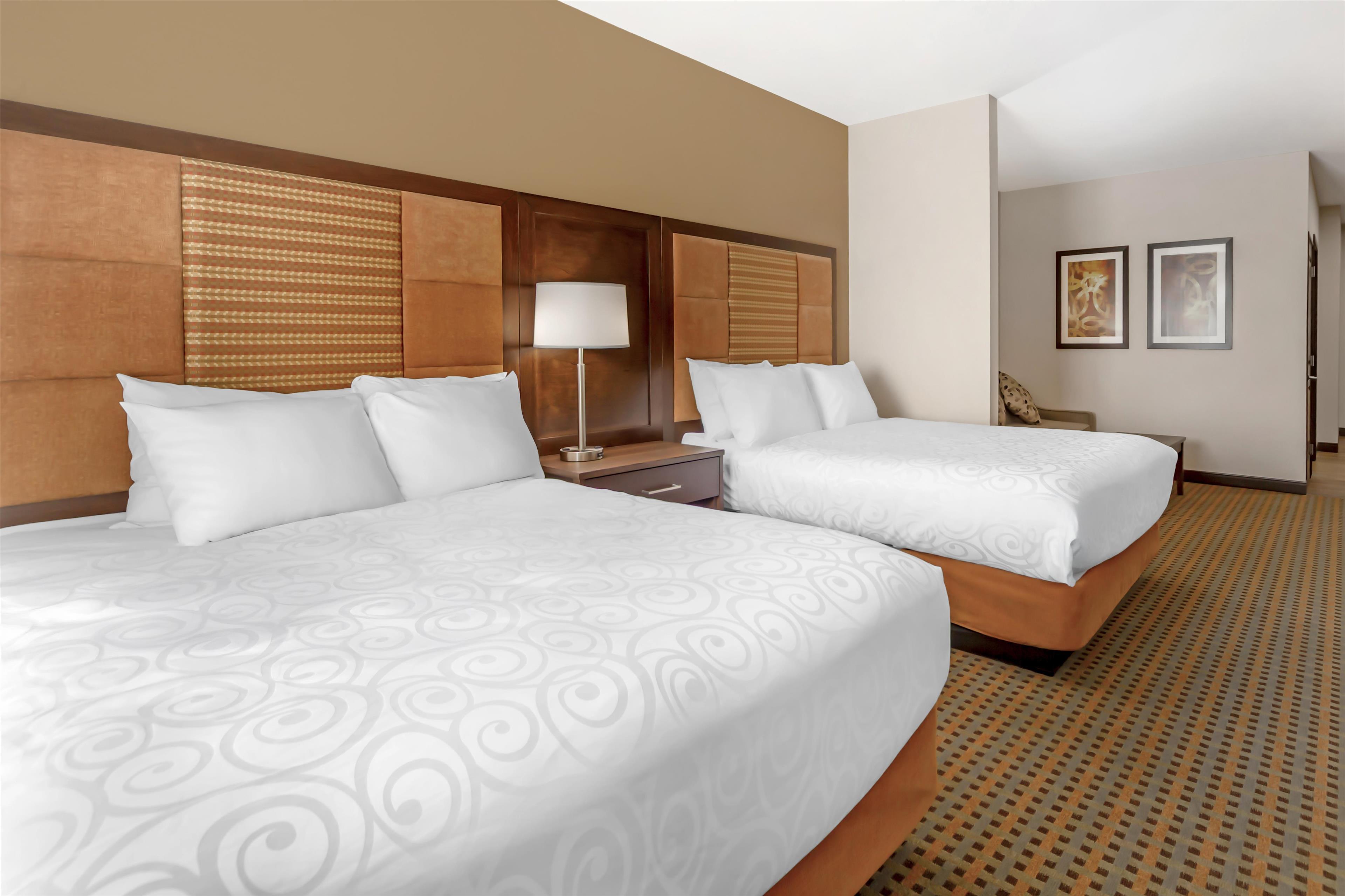 Quadruple Two Queen Beds