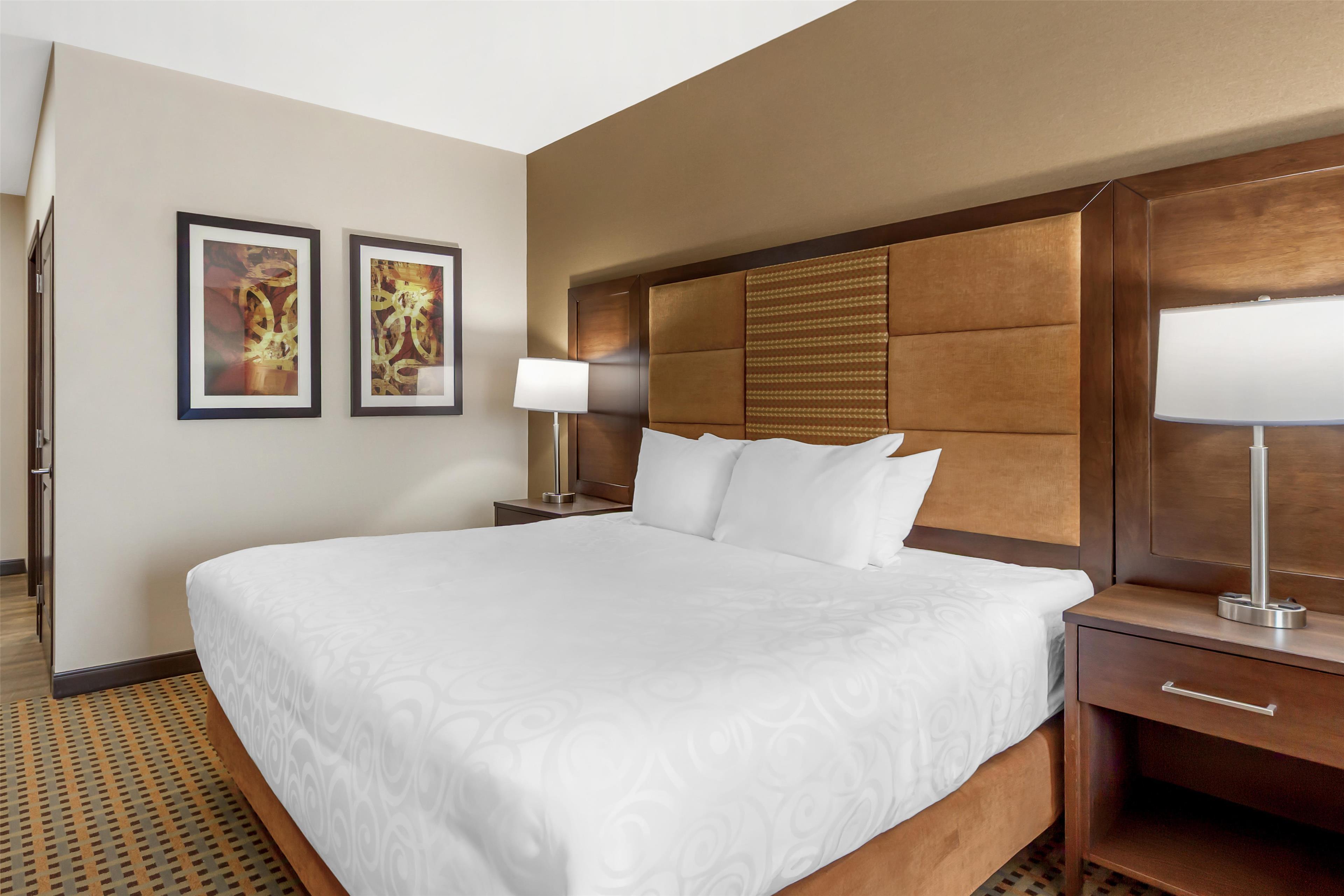 Quadruple Non Smoking