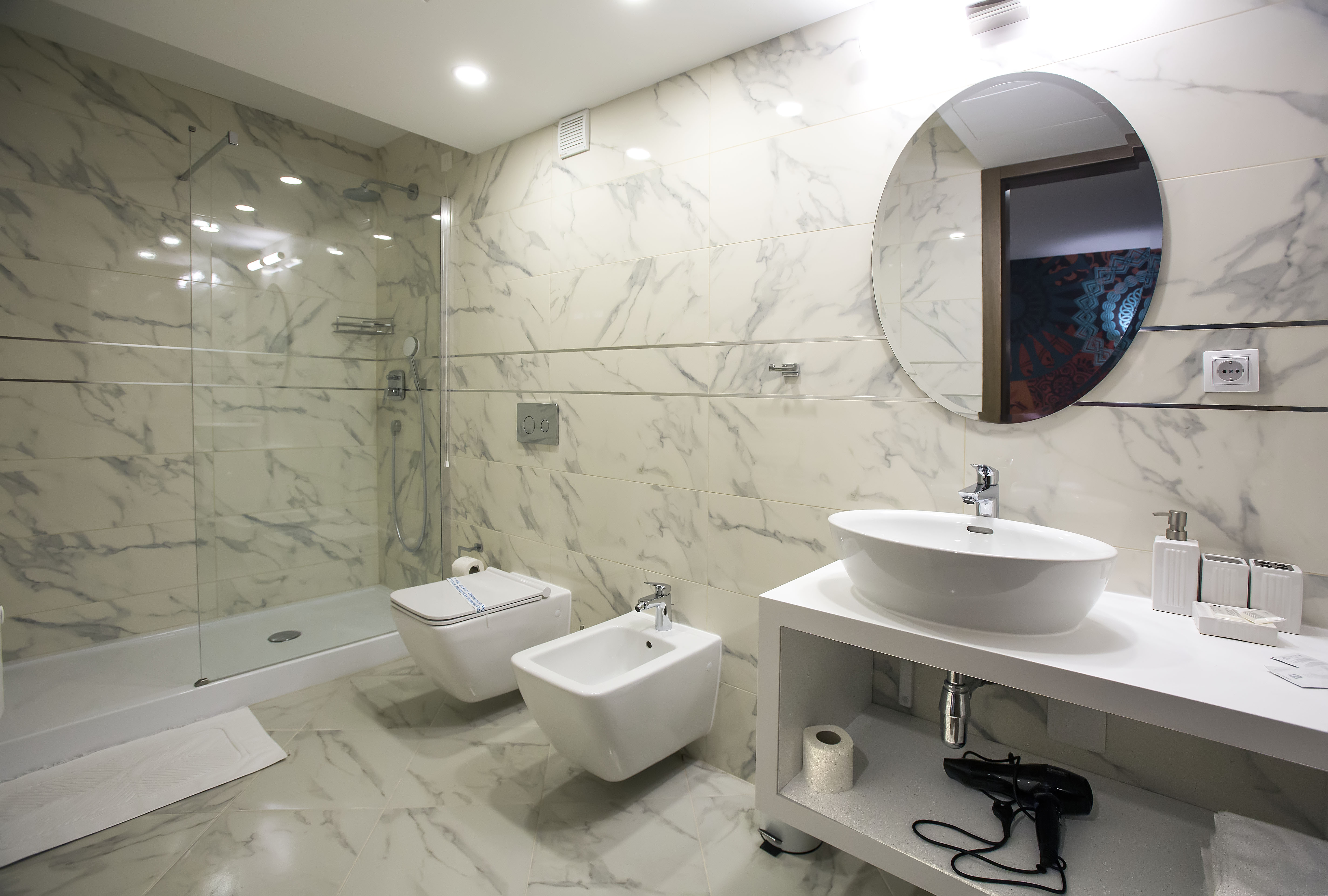 Double or Twin Deluxe