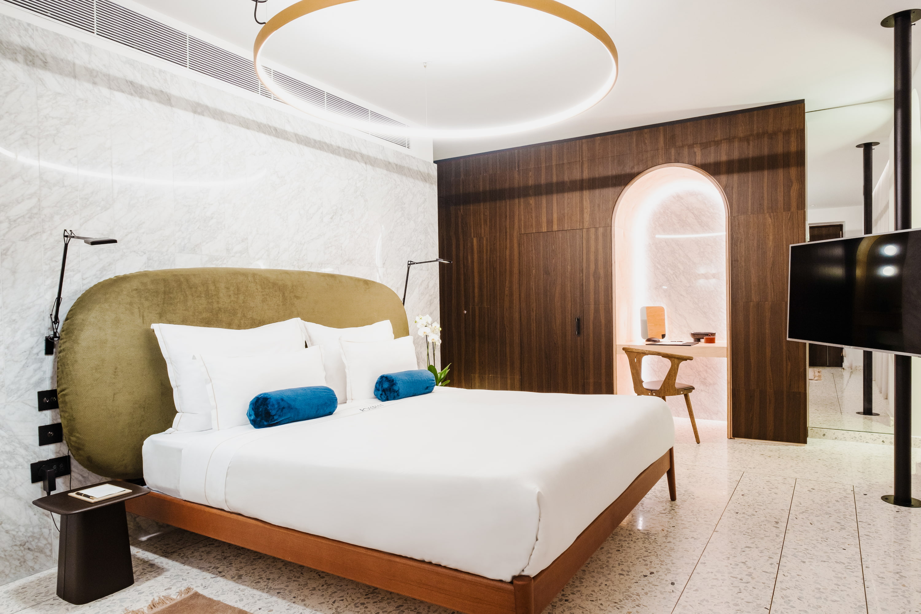 Double or Twin Executive