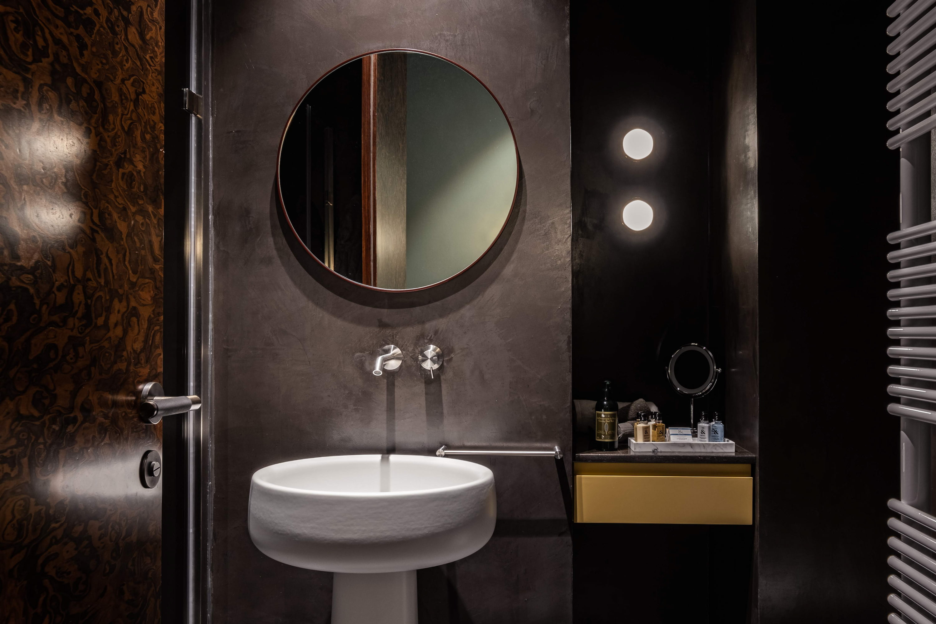 Double or Twin Standard