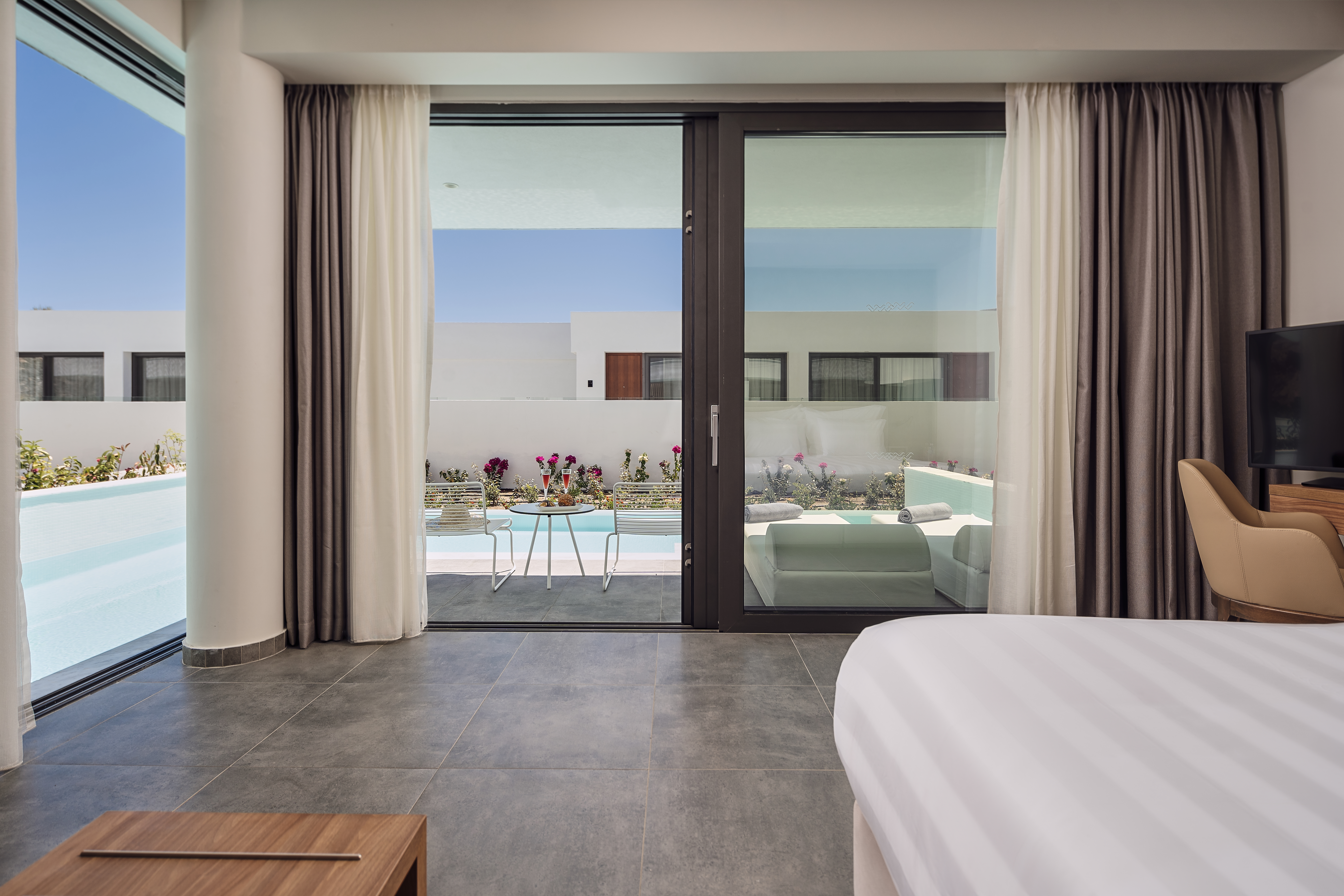 Double or Twin Deluxe with Private Pool