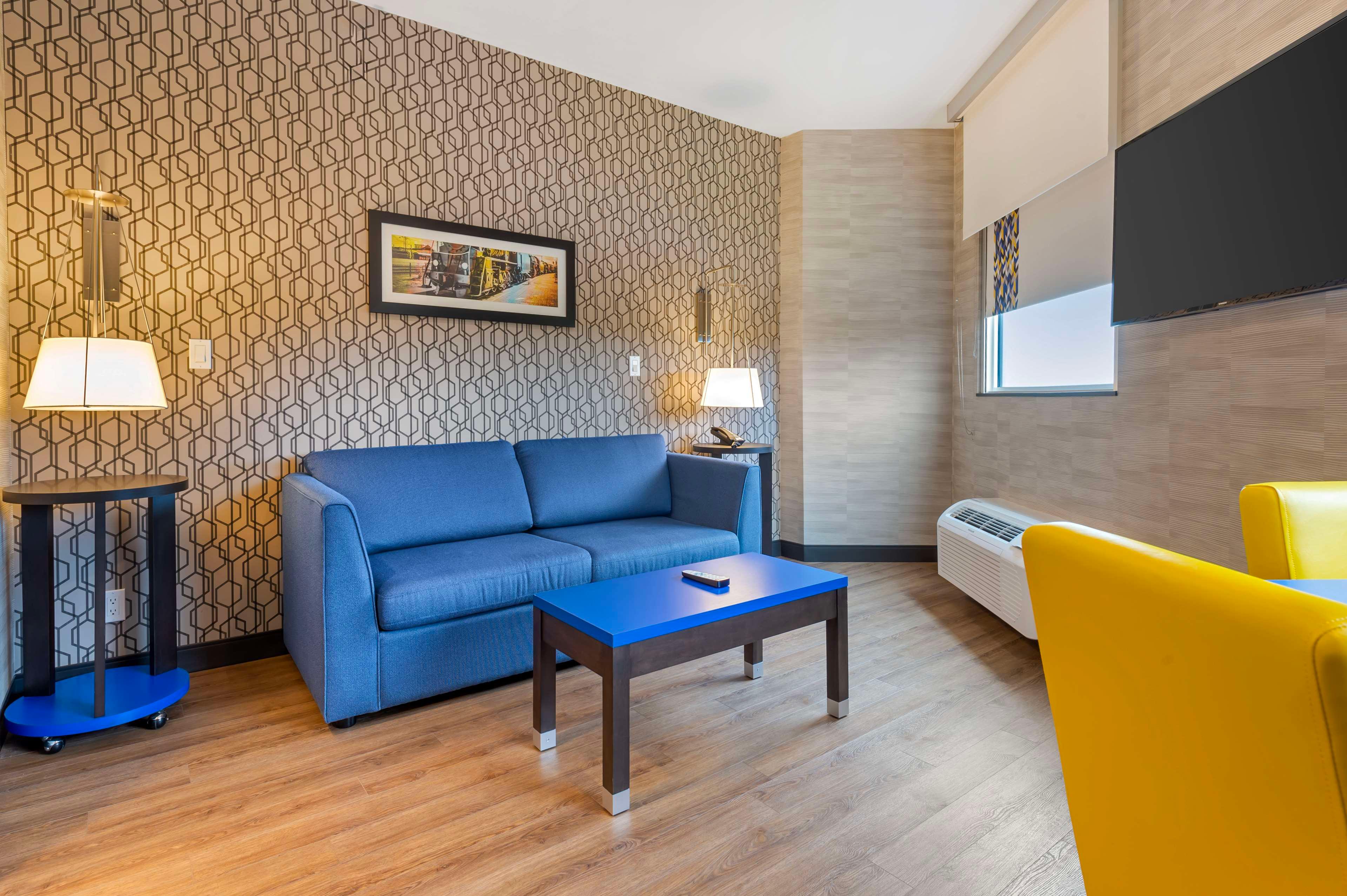 Suite King Bed Non Smoking