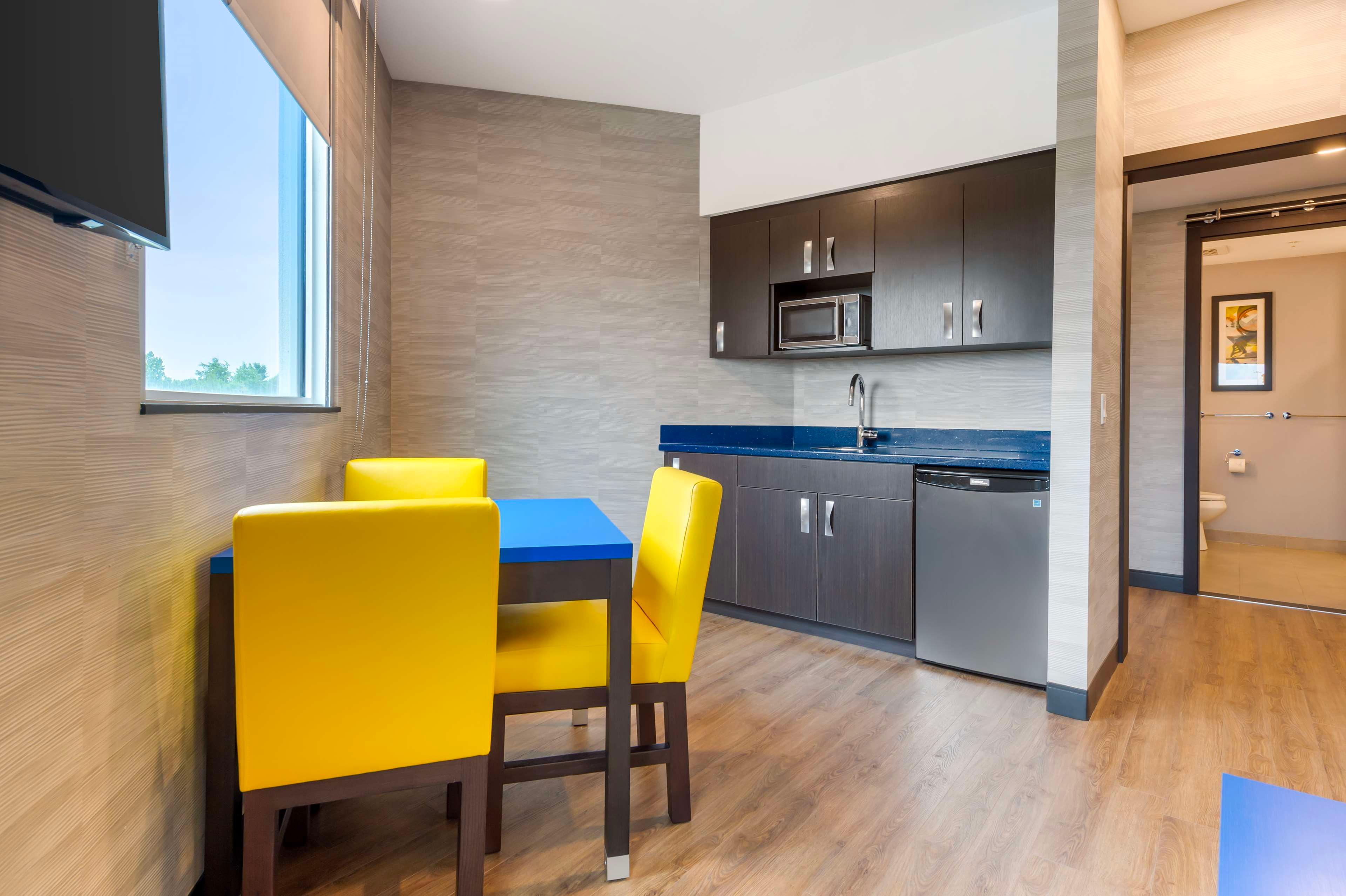 Suite King Bed Non Smoking