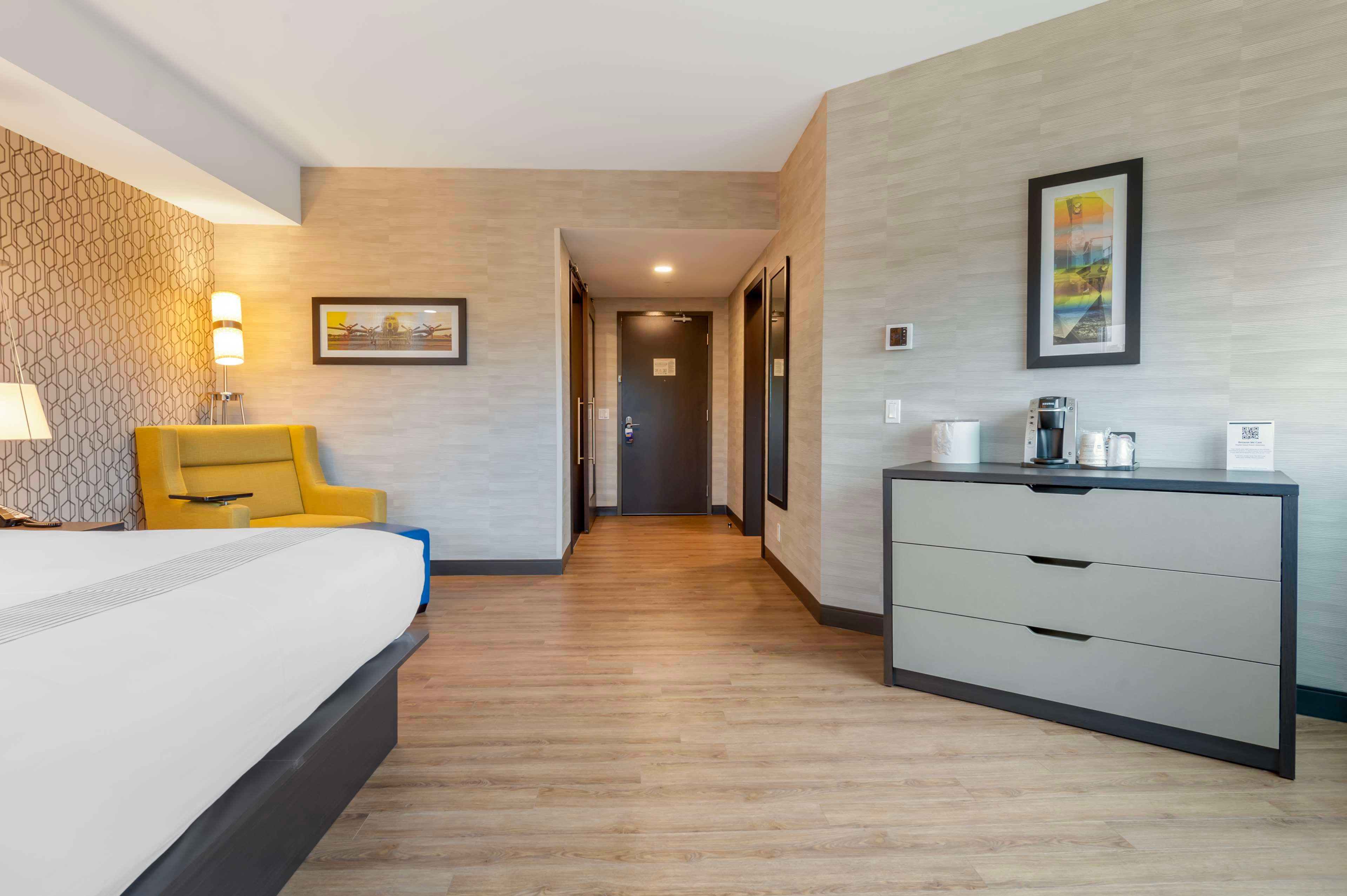 Suite King Bed Non Smoking